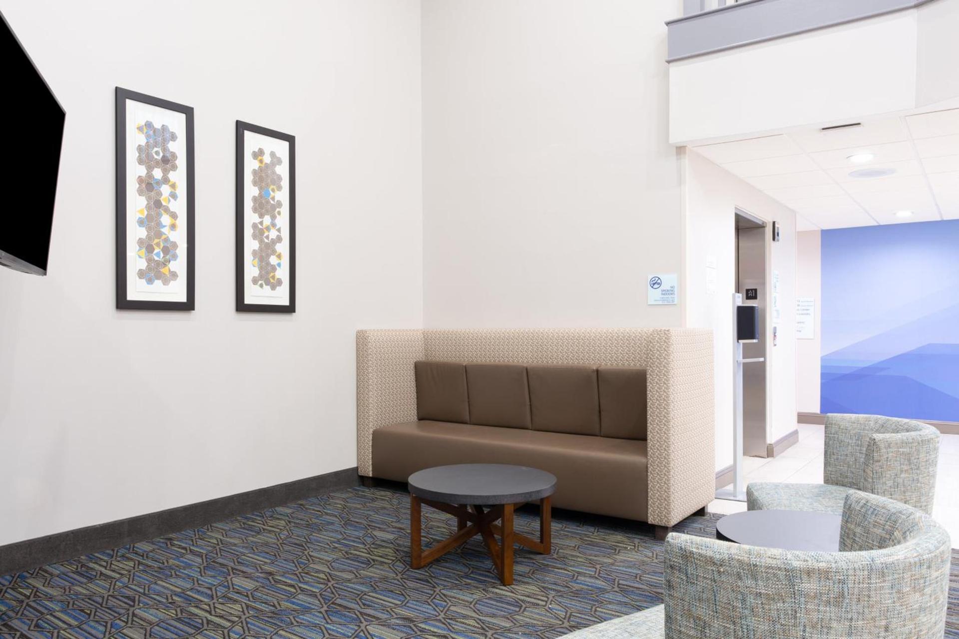 Holiday Inn Express & Suites - Morehead City by IHG photo 28
