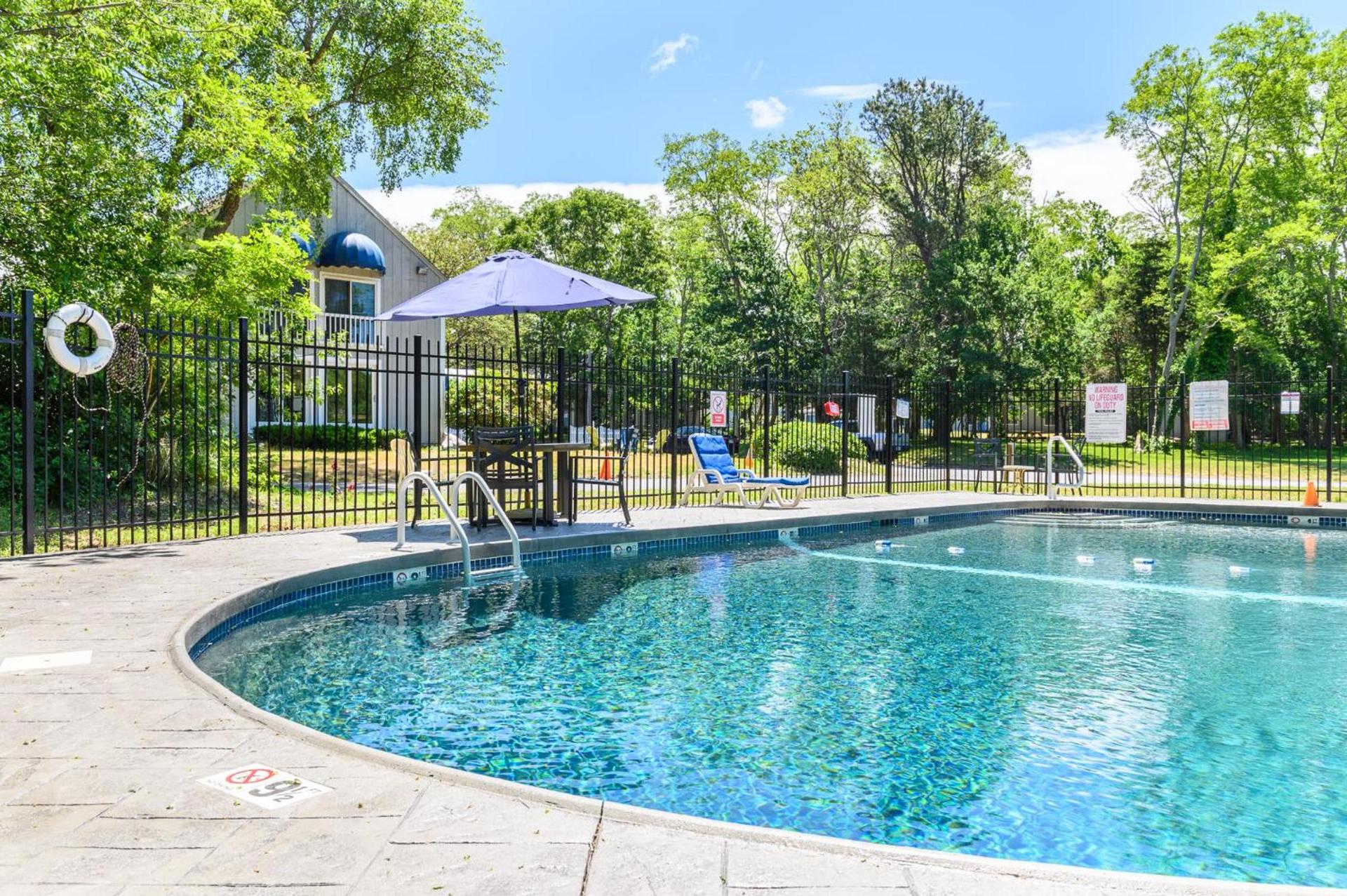 Captains Quarters Motel & Conference Center photo 37