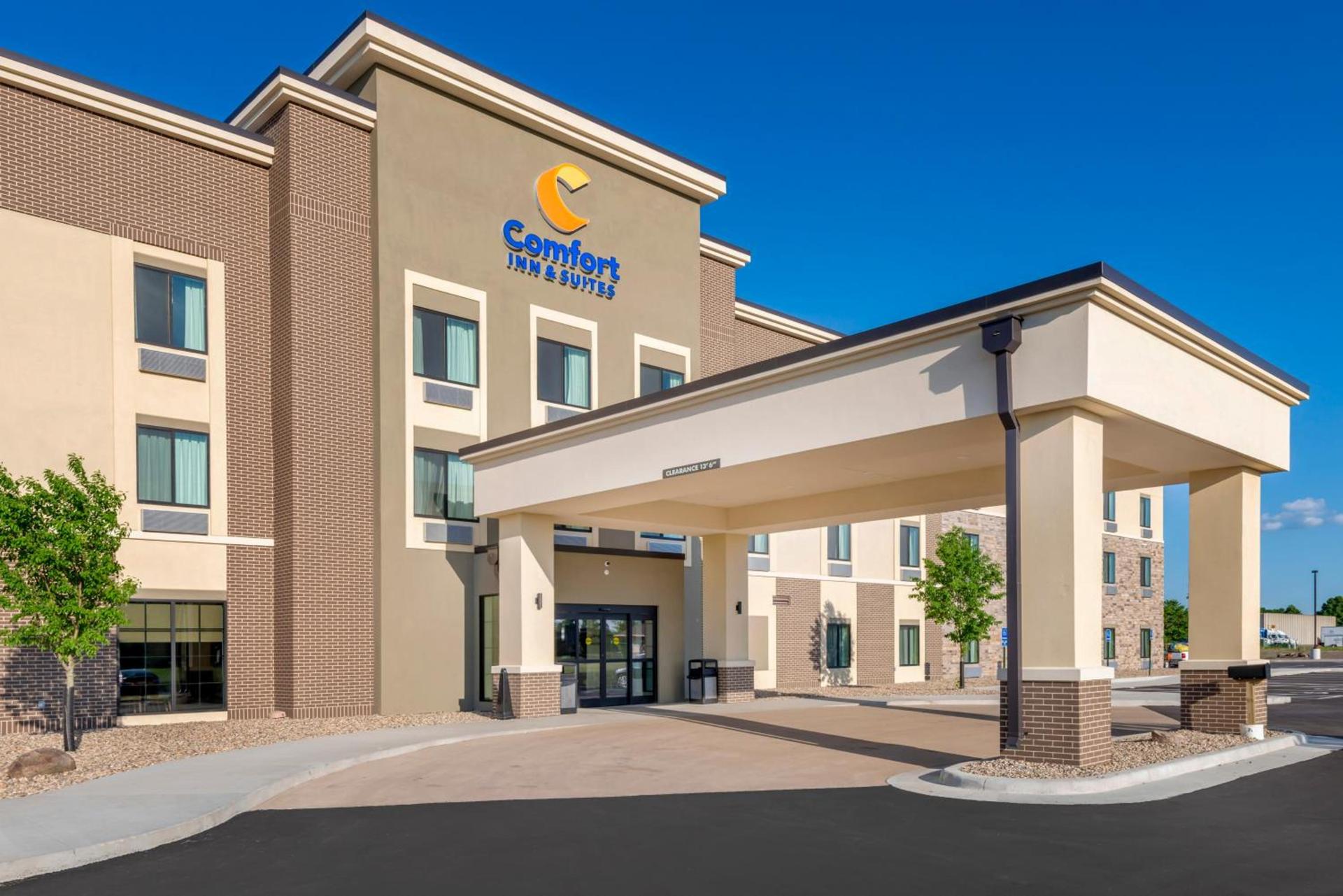 Comfort Inn & Suites North Mankato photo 3
