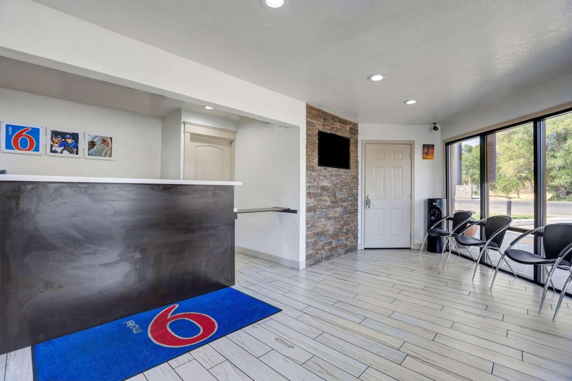 Motel 6-Anderson, CA - Redding Airport photo 21