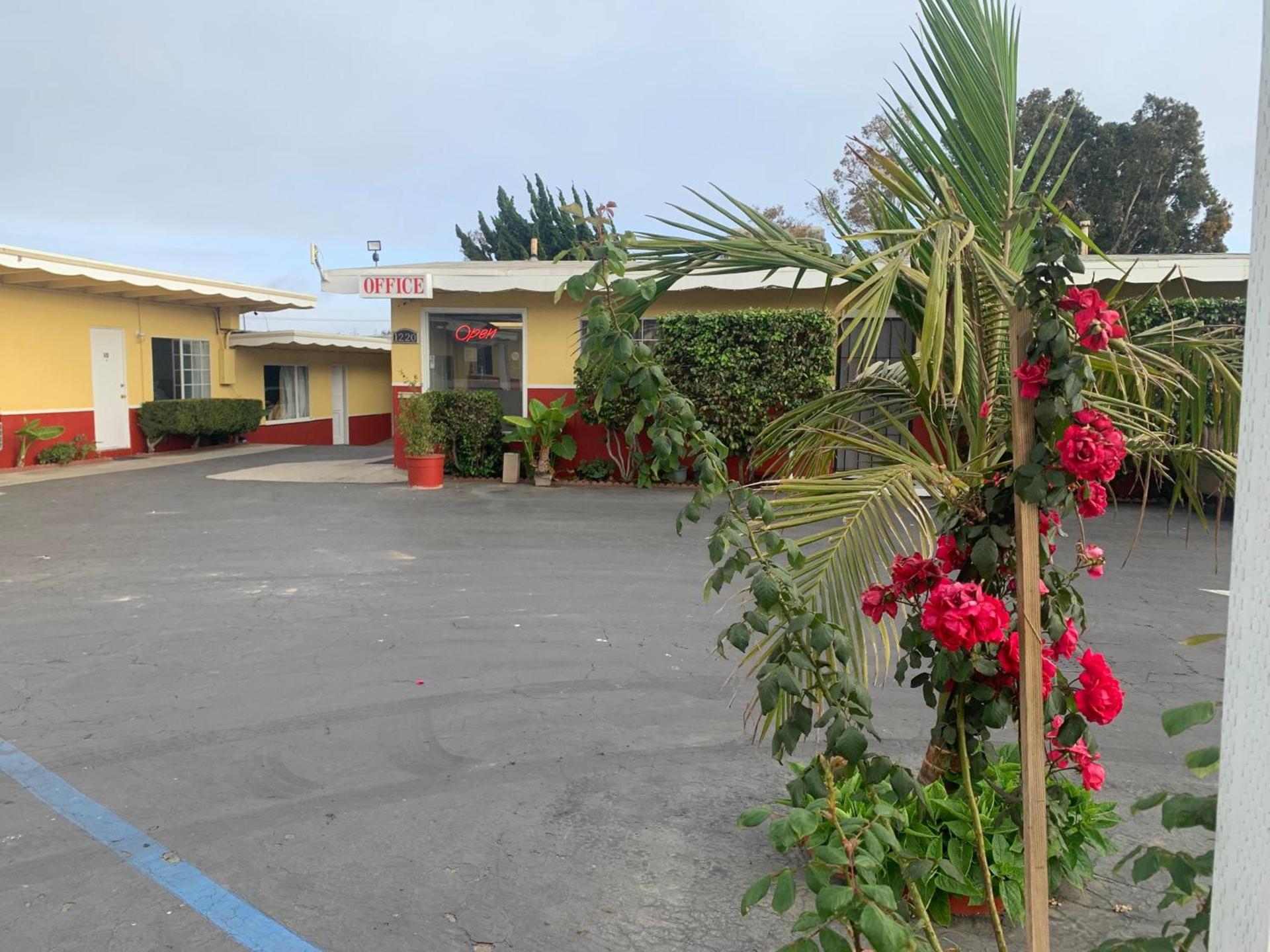 Ventura Beach House Motel photo 12
