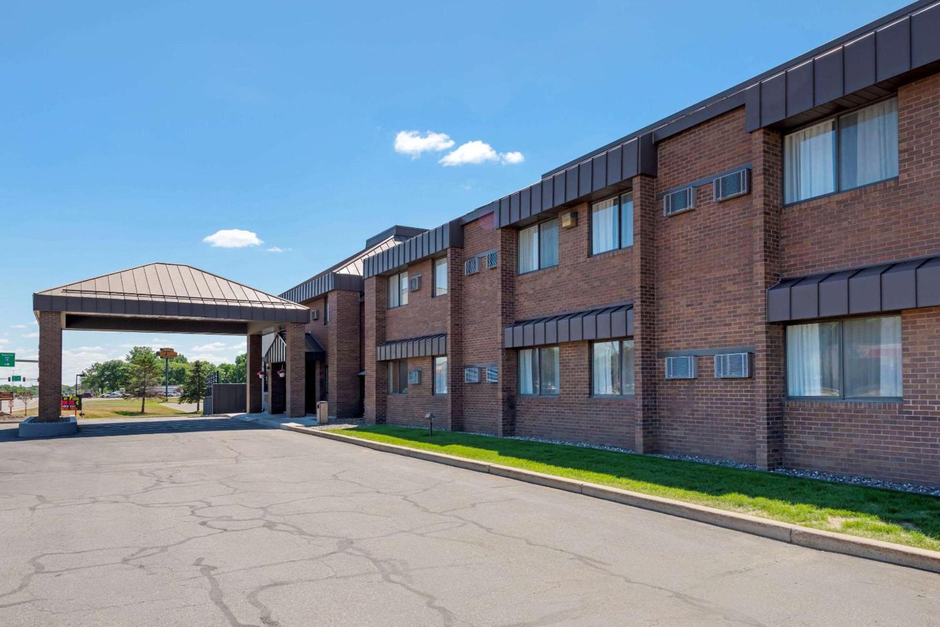 Quality Inn St Cloud West photo 2