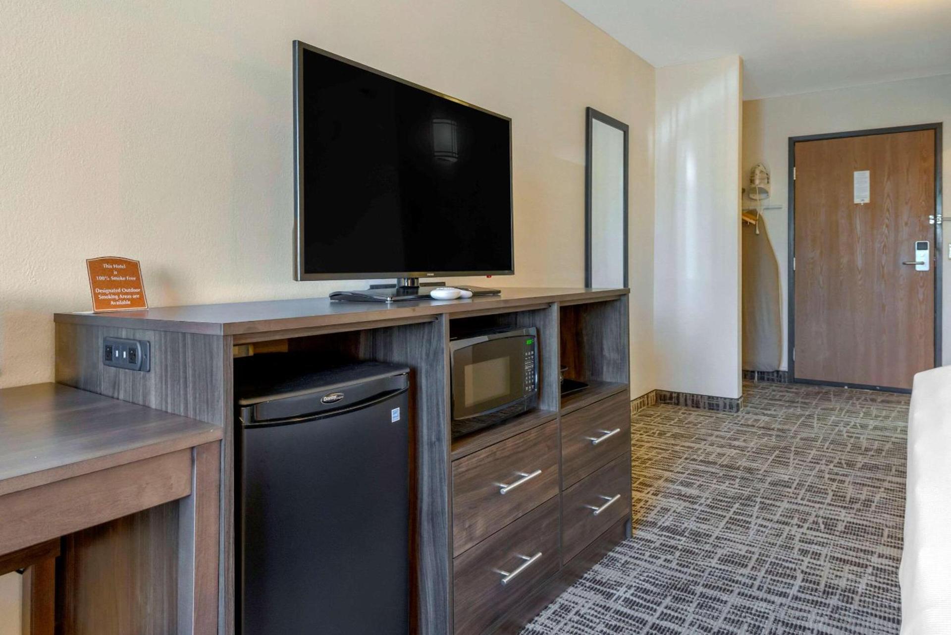 Quality Inn St Cloud West photo 9