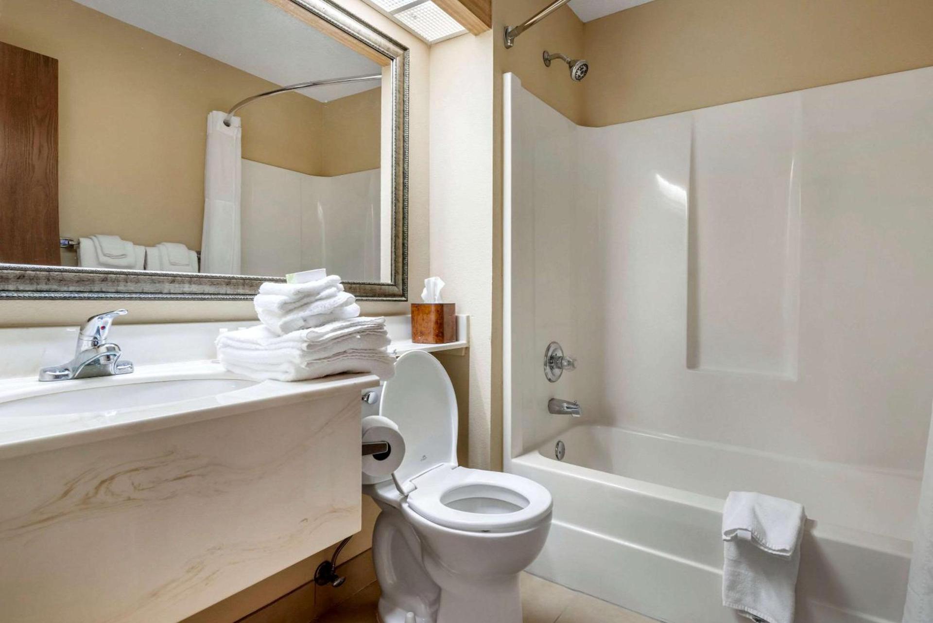 Quality Inn St Cloud West photo 15