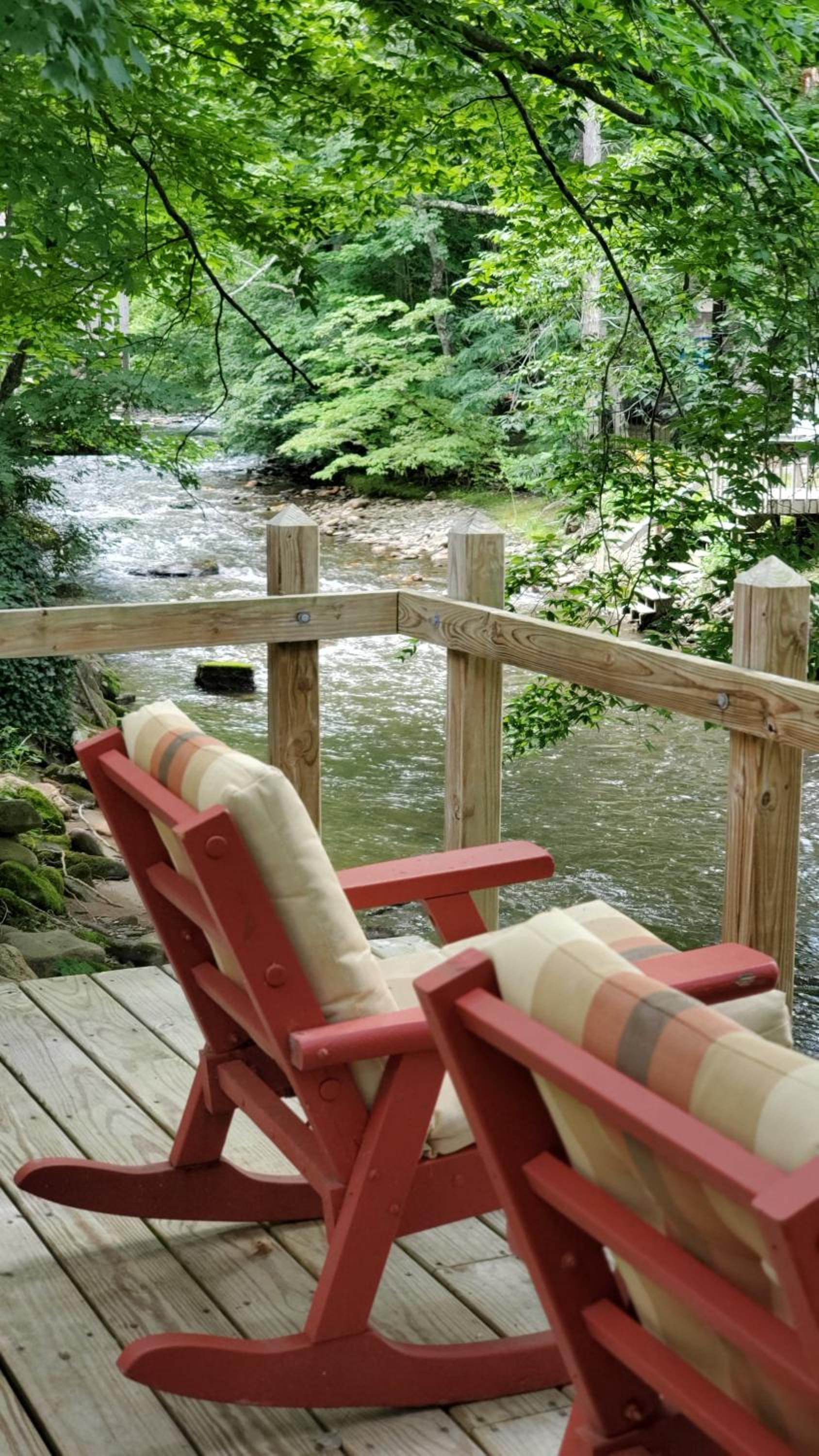 Cozy Creek Cottages photo 67