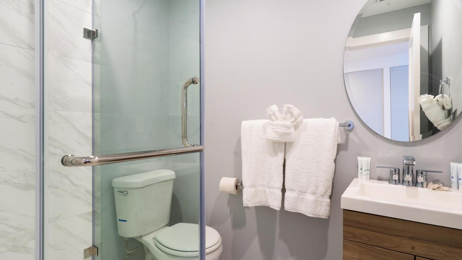 A Wave Inn - Montauk photo 52