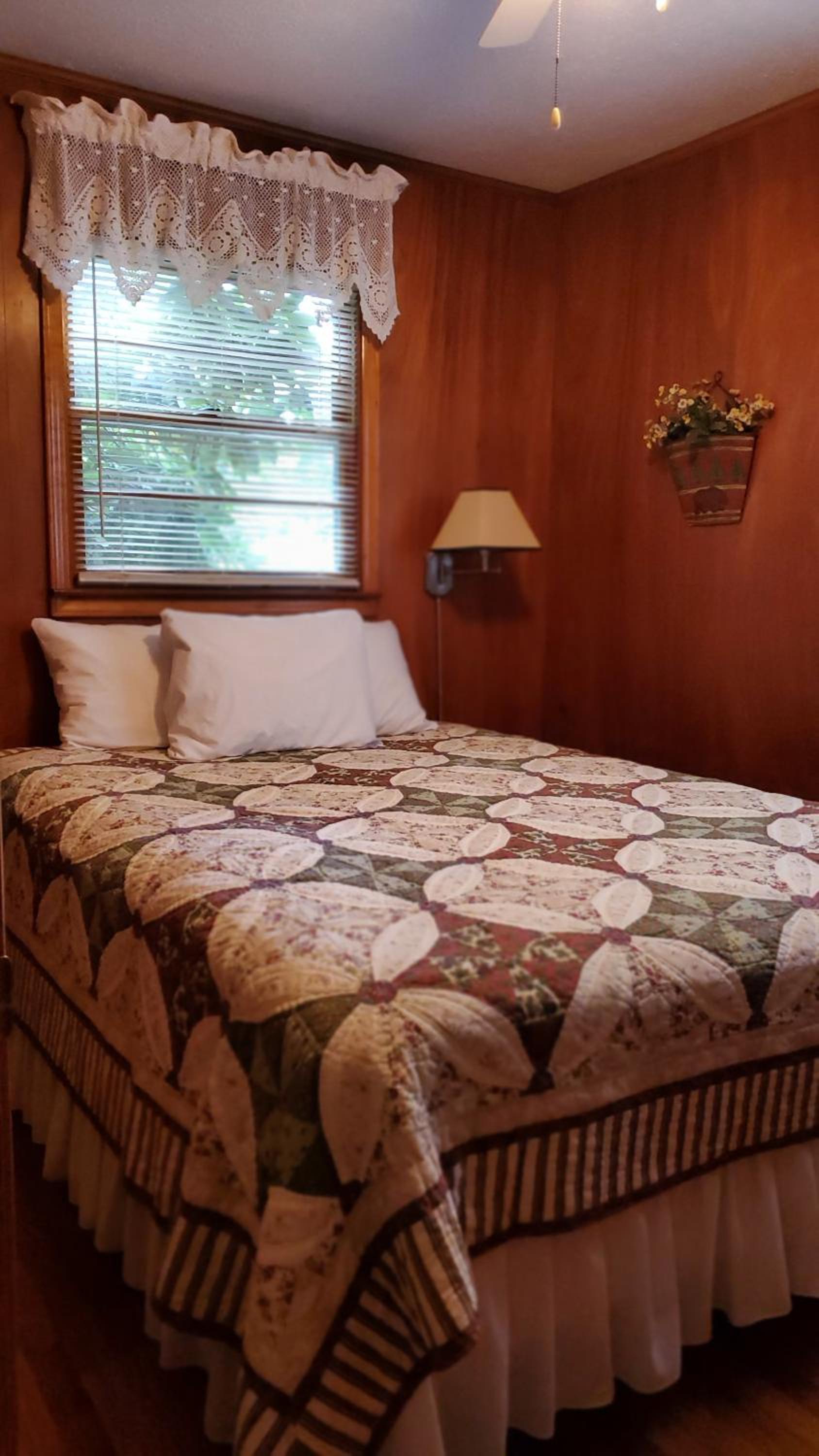 Cozy Creek Cottages photo 63