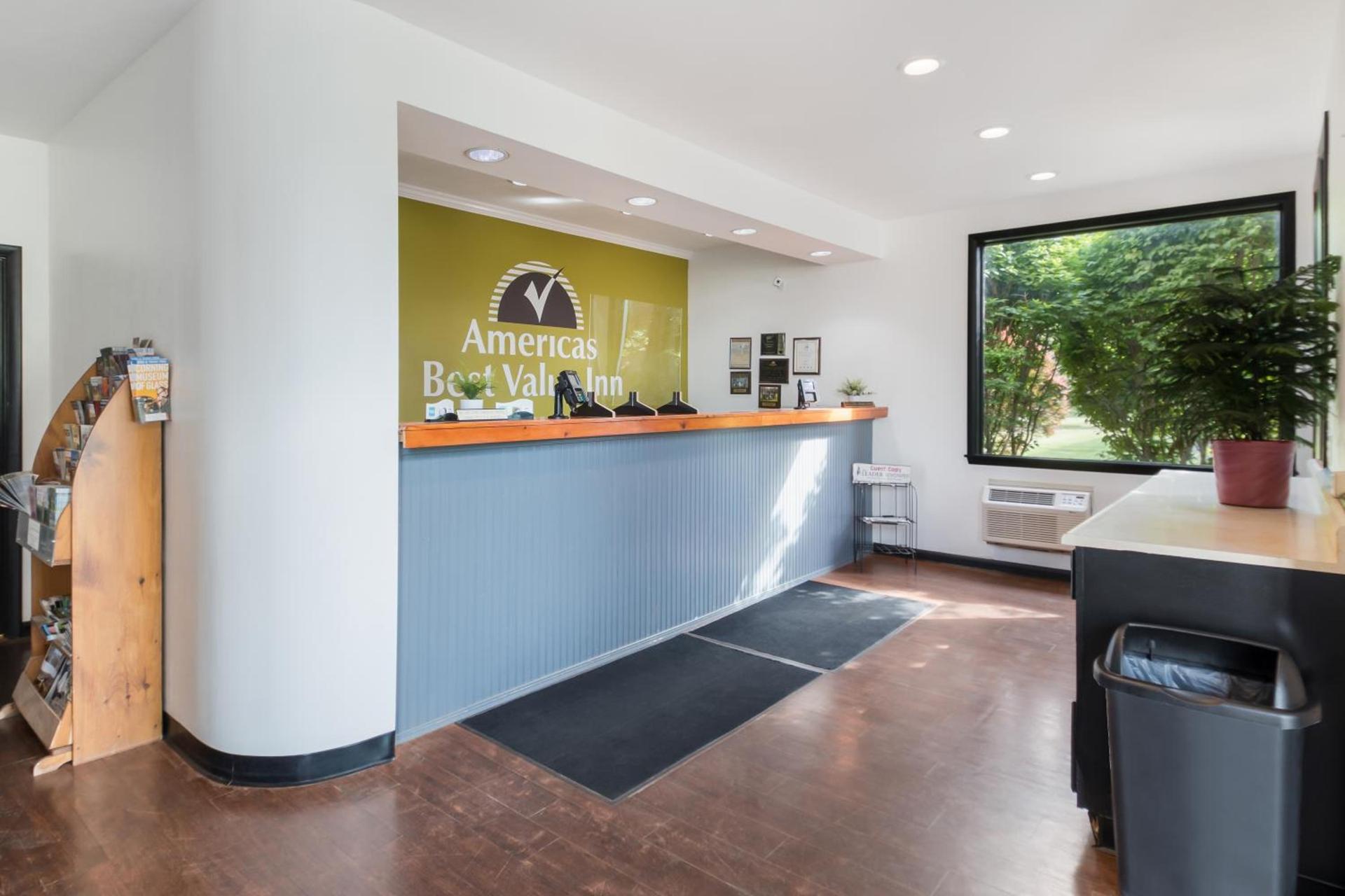 Americas Best Value Inn-Painted Post photo 16