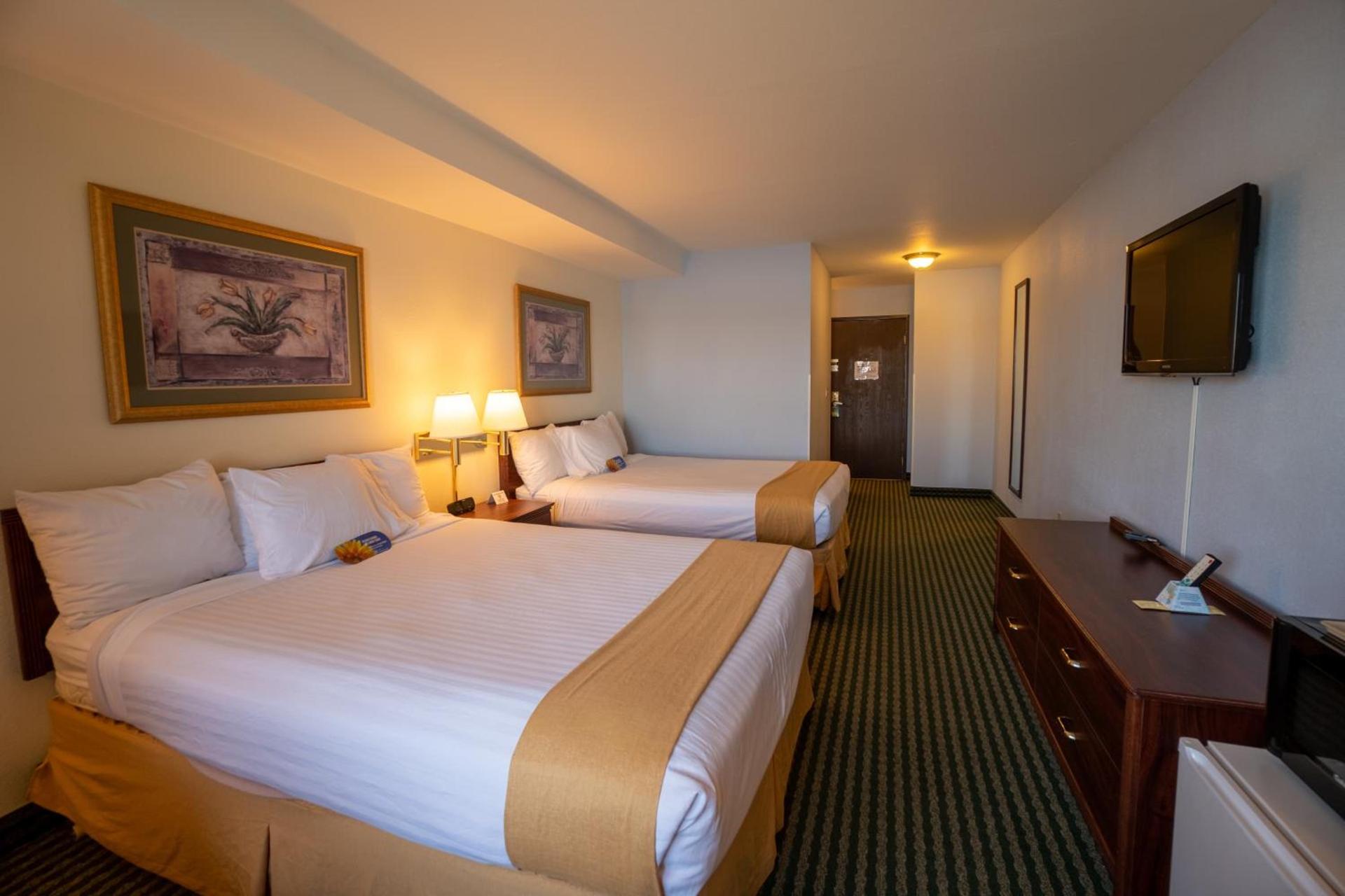 Clover Island Inn photo 65