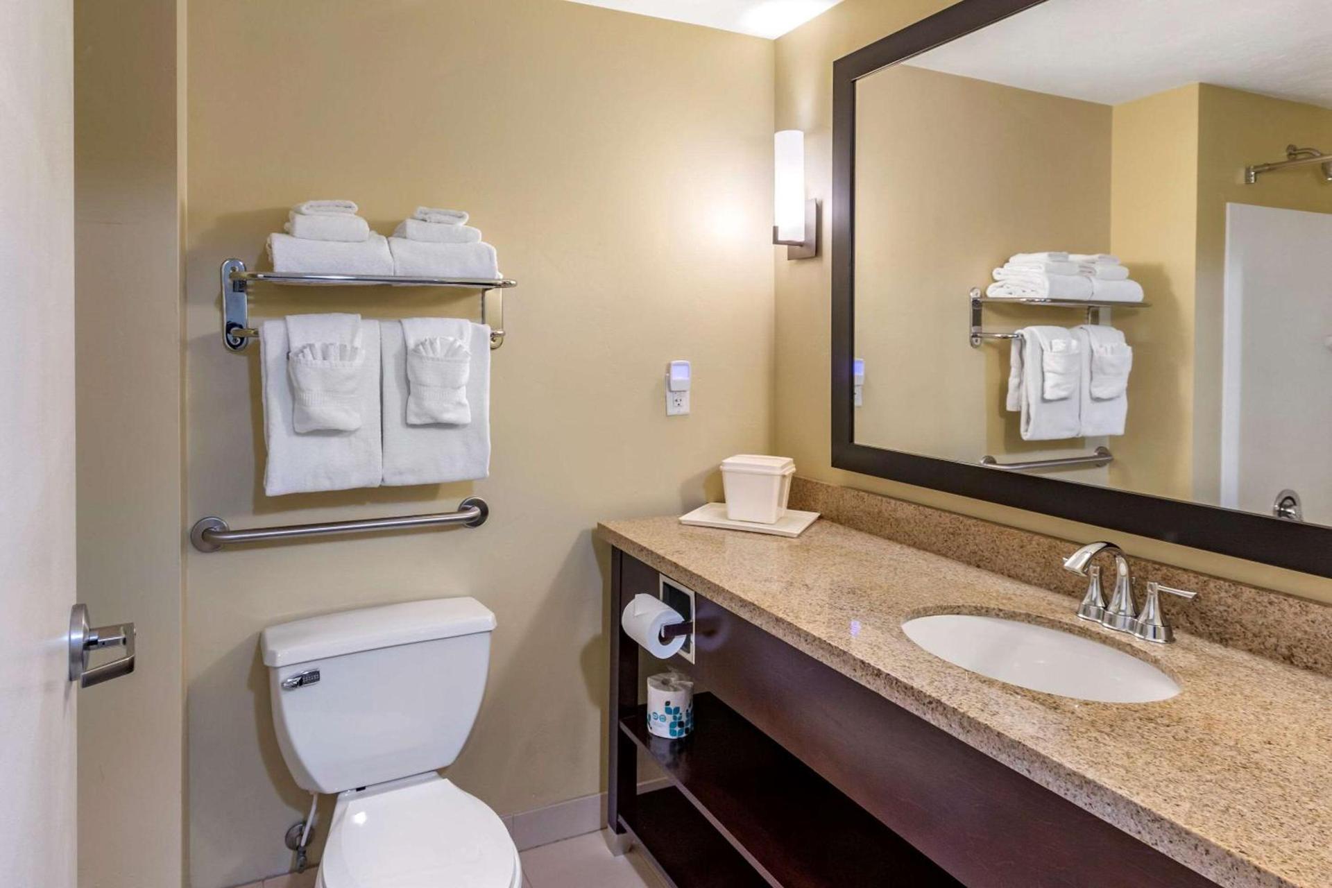 Comfort Inn & Suites Tooele-Salt Lake City photo 12