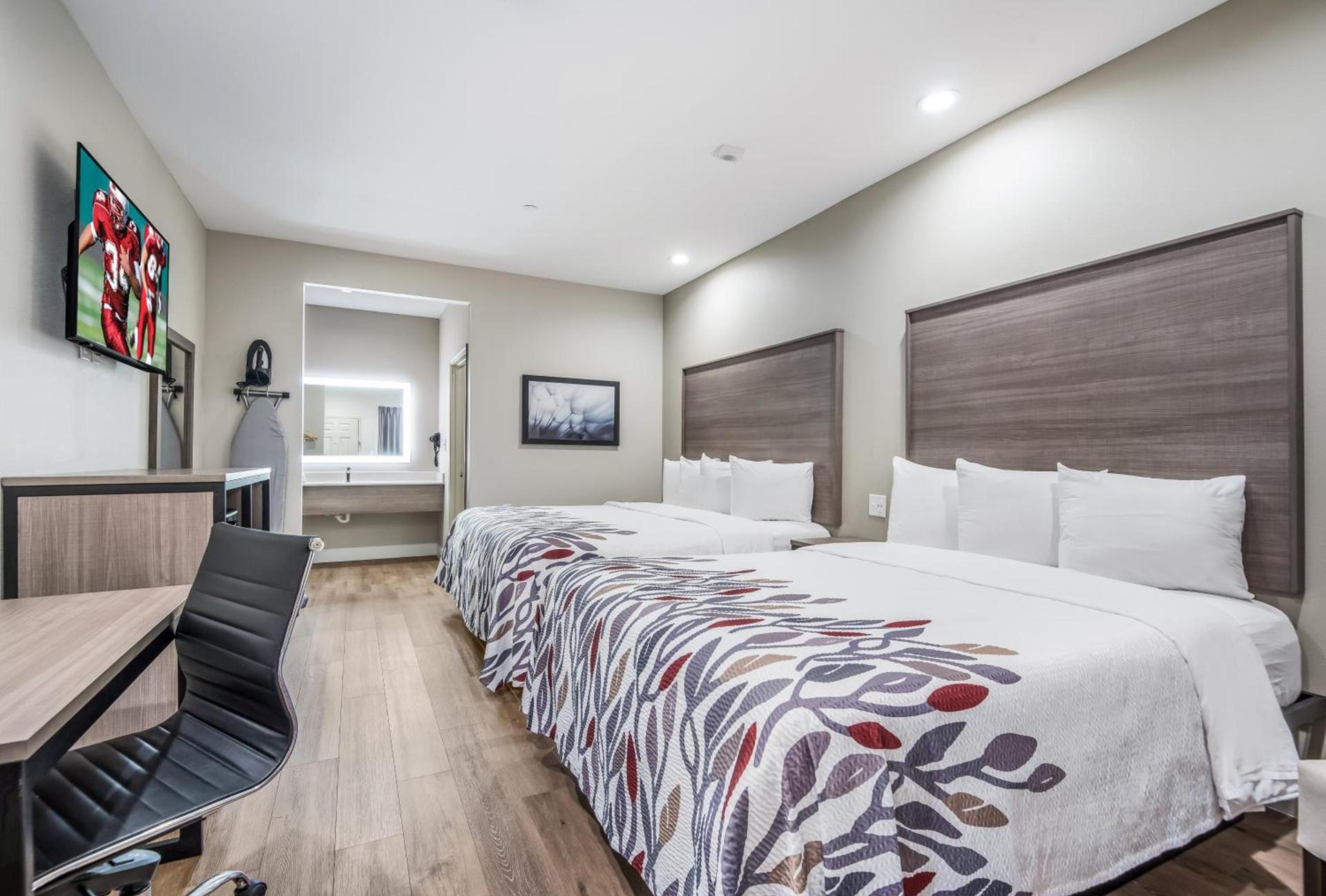 Red Roof Inn & Suites Mobile SW - I-10 photo 16