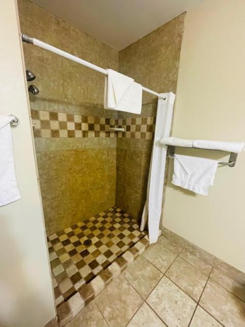 Comfort Inn Hebron-Lowell Area photo 53