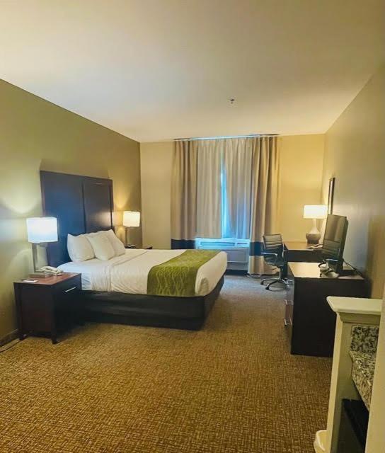 Comfort Inn Hebron-Lowell Area photo 50