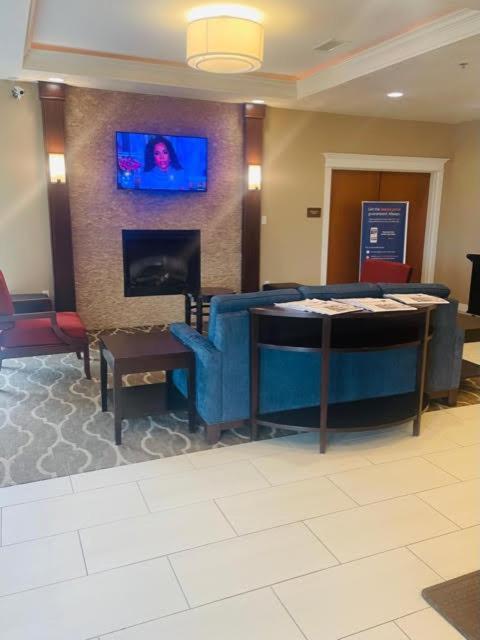 Comfort Inn Hebron-Lowell Area photo 54