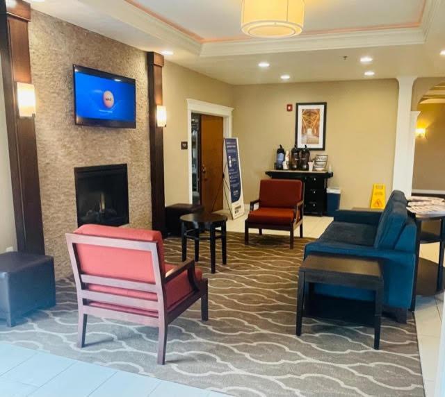 Comfort Inn Hebron-Lowell Area photo 62