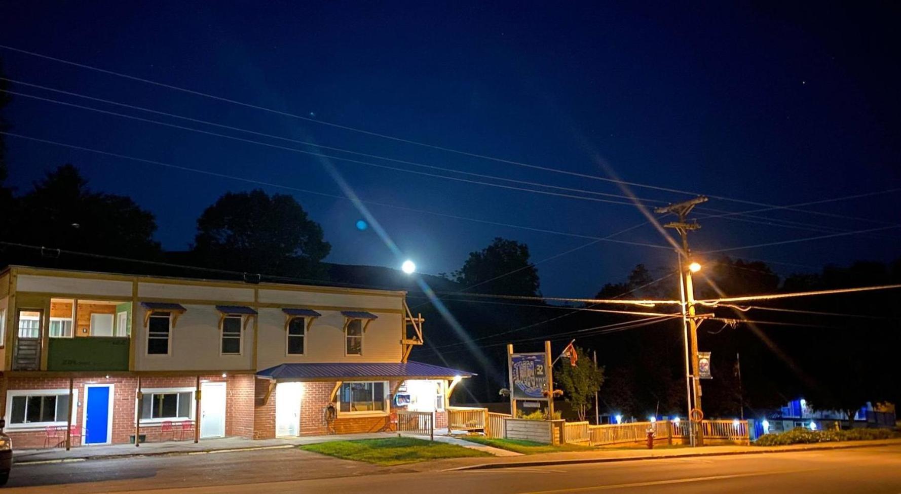 Inn 32 — hotel in North Woodstock