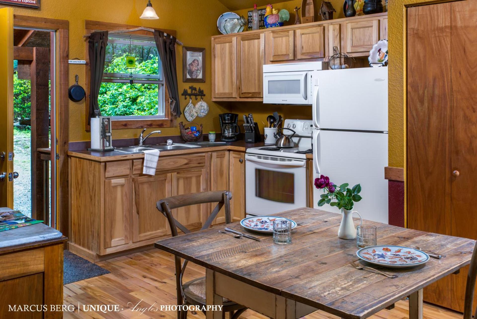 Eureka Sunset Cabins photo 17