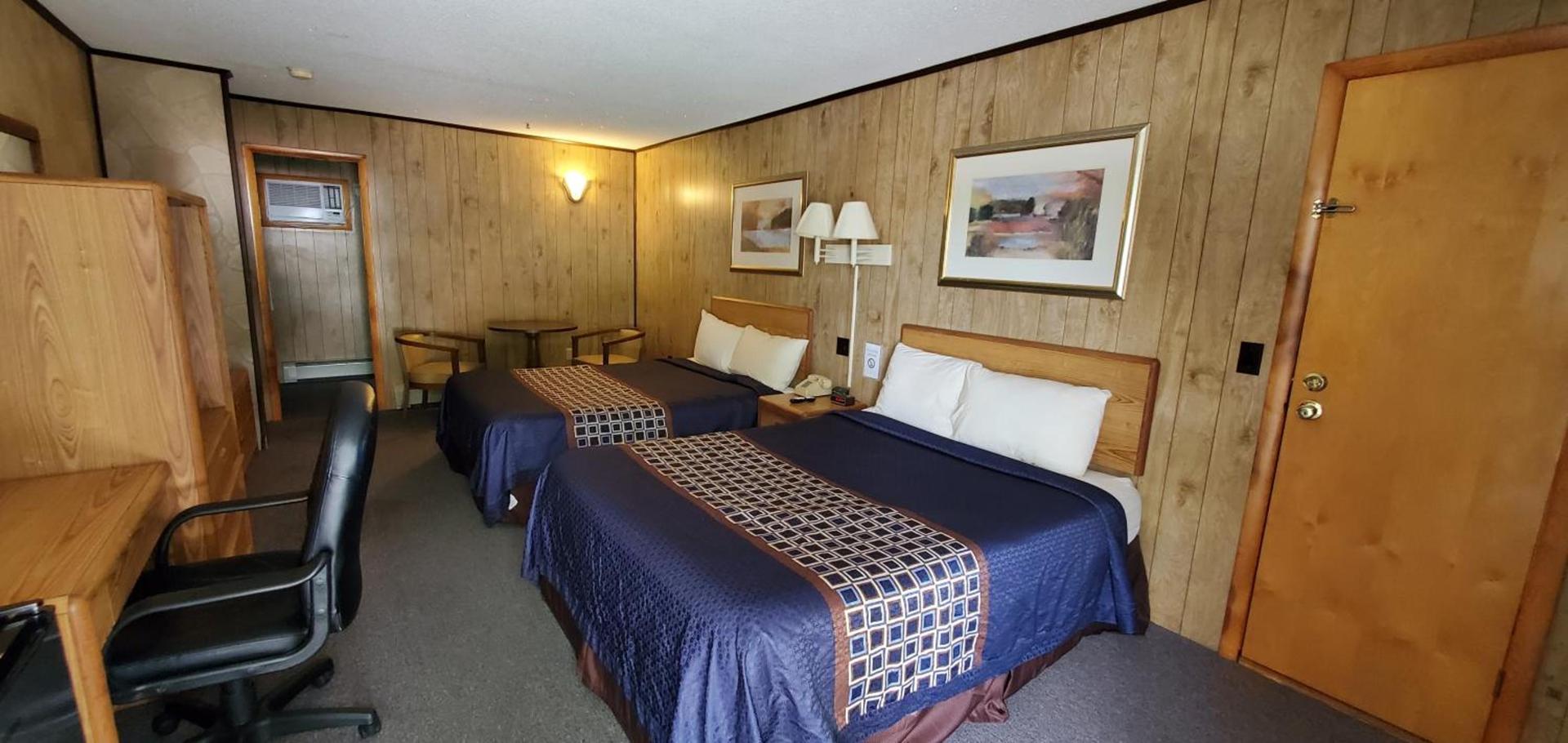Red Ranch Inn photo 2