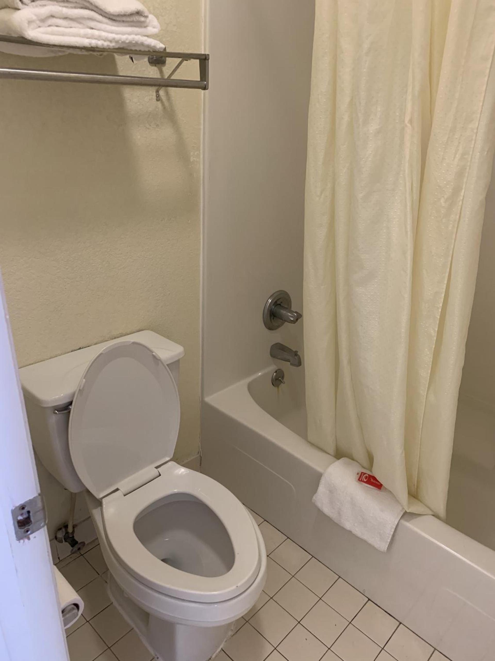 Econo Lodge Dothan West photo 29