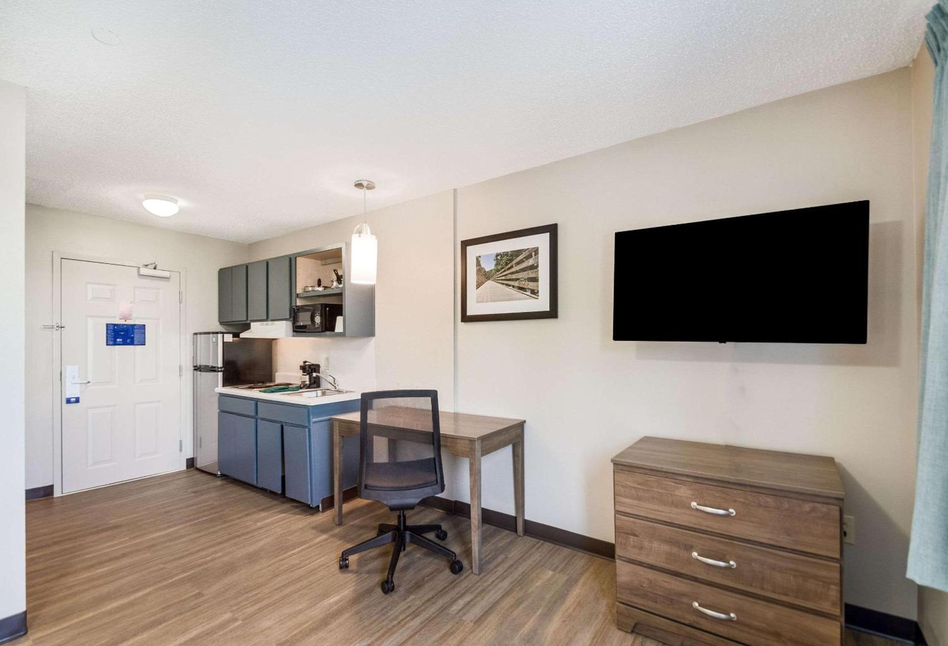 Suburban Studios Sterling - Washington Dulles photo 3