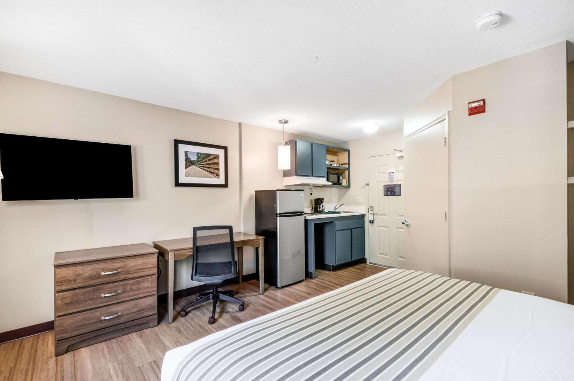 Suburban Studios Sterling - Washington Dulles photo 10