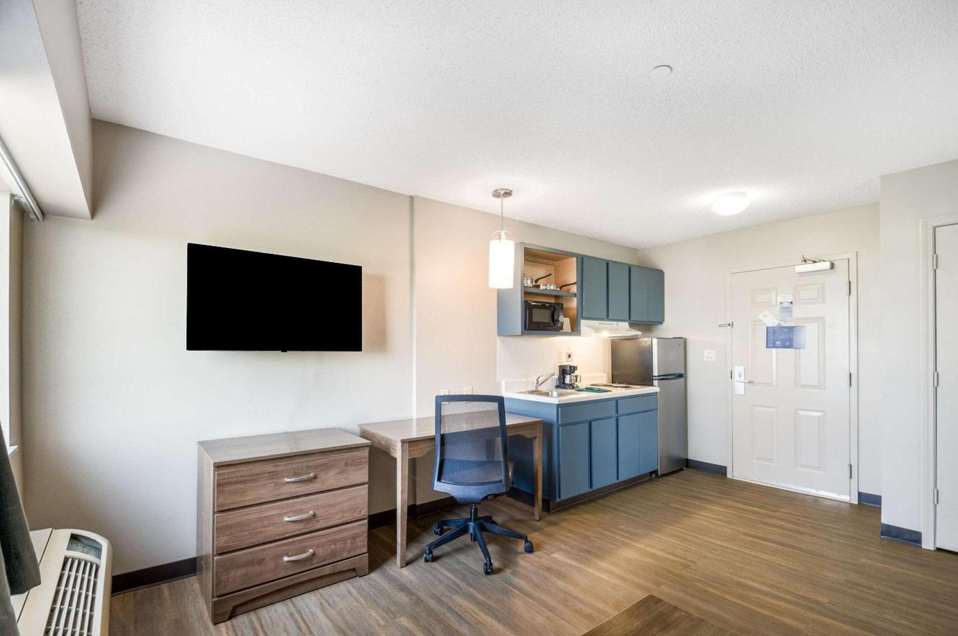 Suburban Studios Sterling - Washington Dulles photo 16