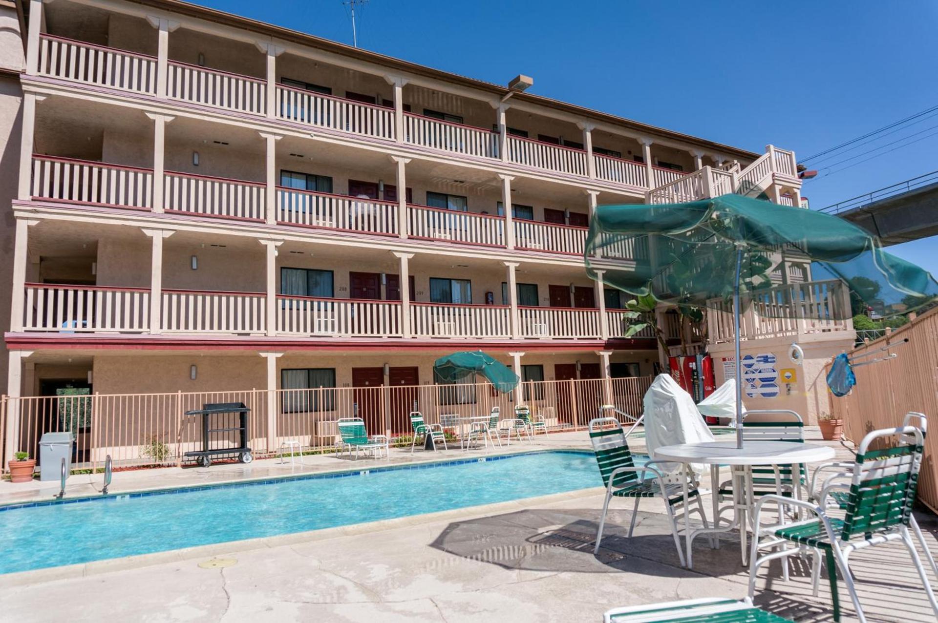 Heritage Inn La Mesa photo 2