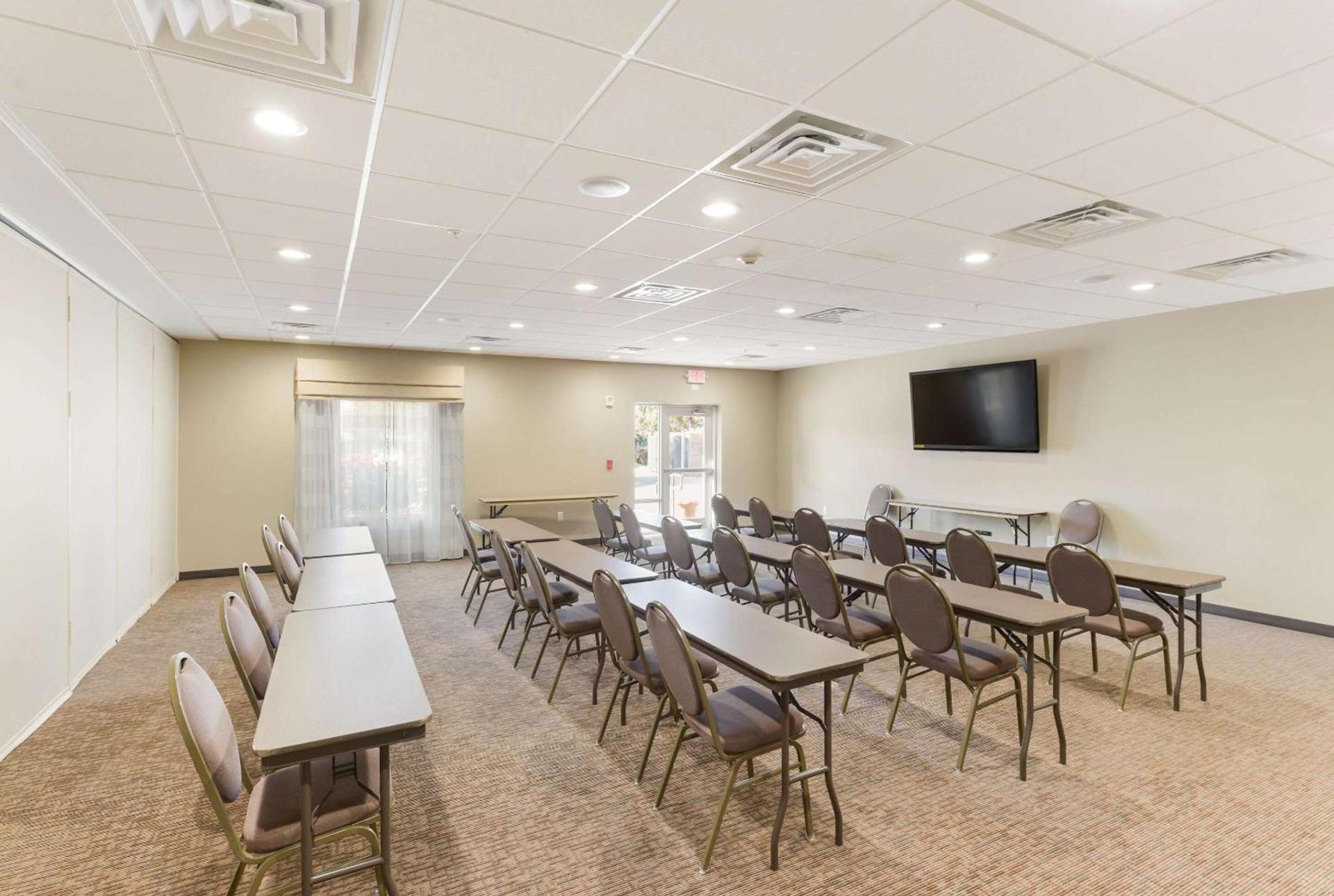 Sleep Inn & Suites Midland West photo 44