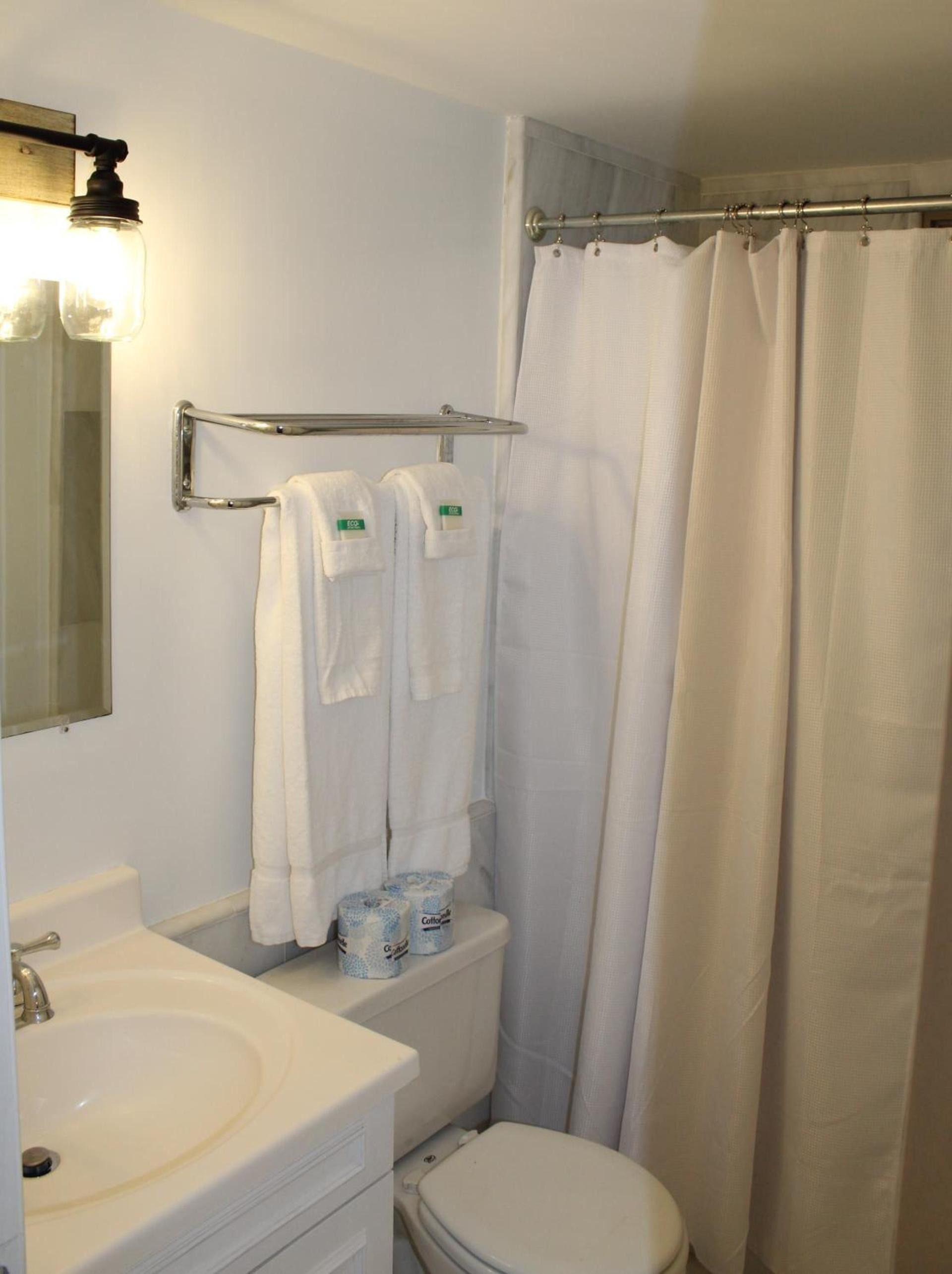Catskill Seasons Inn photo 37