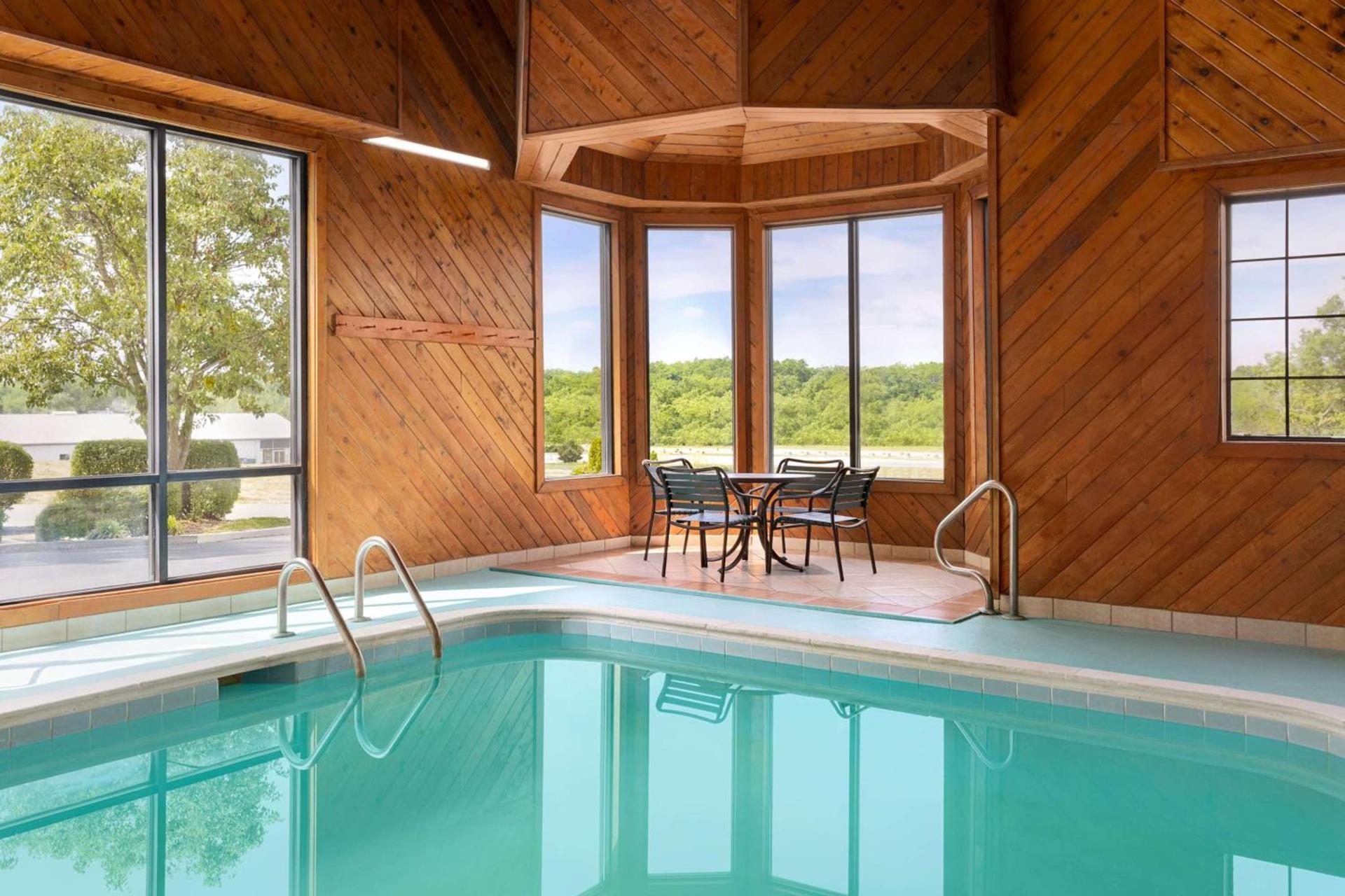 Baymont by Wyndham Winchester photo 7