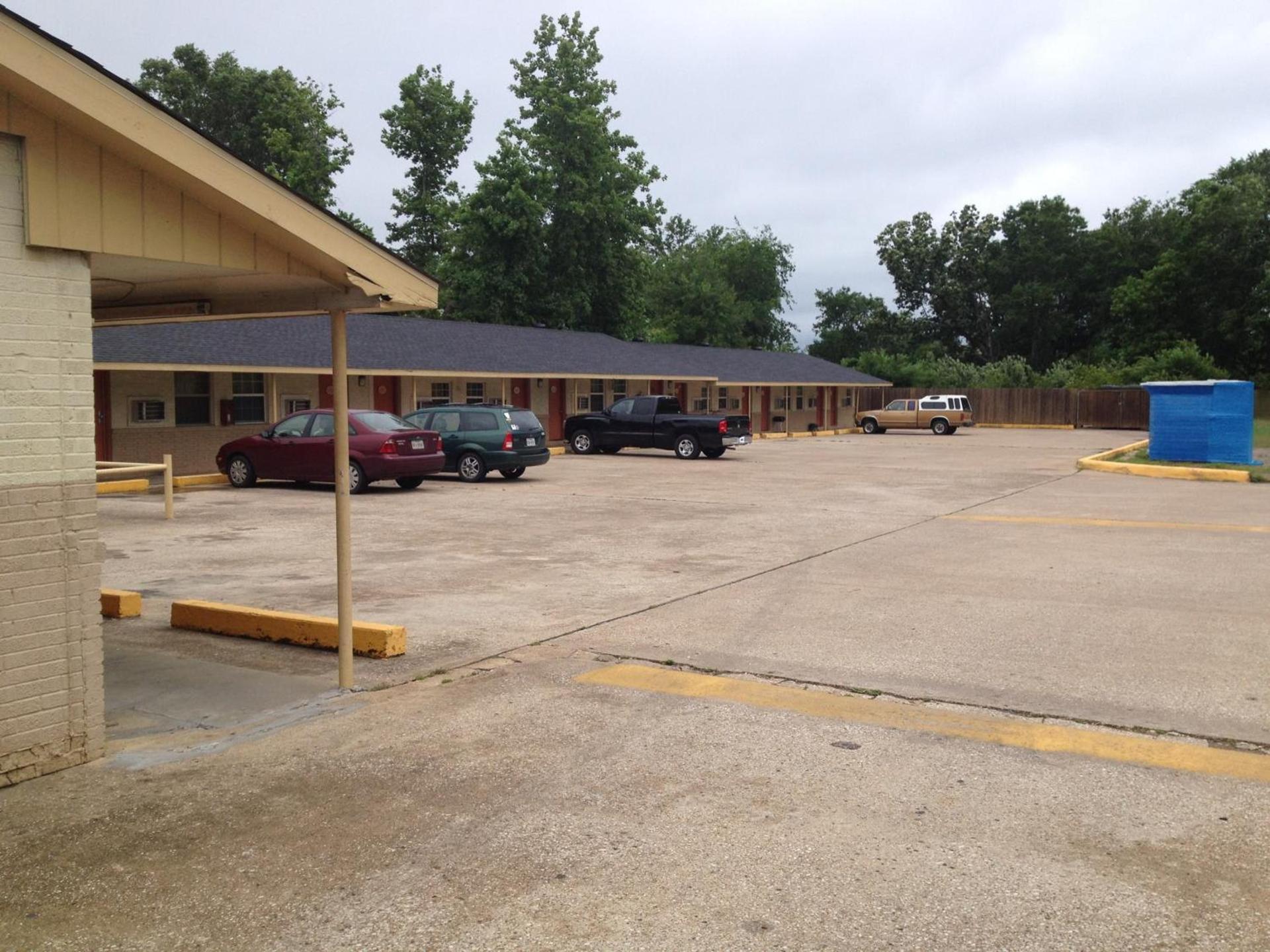 Sunset Inn Longview photo 23