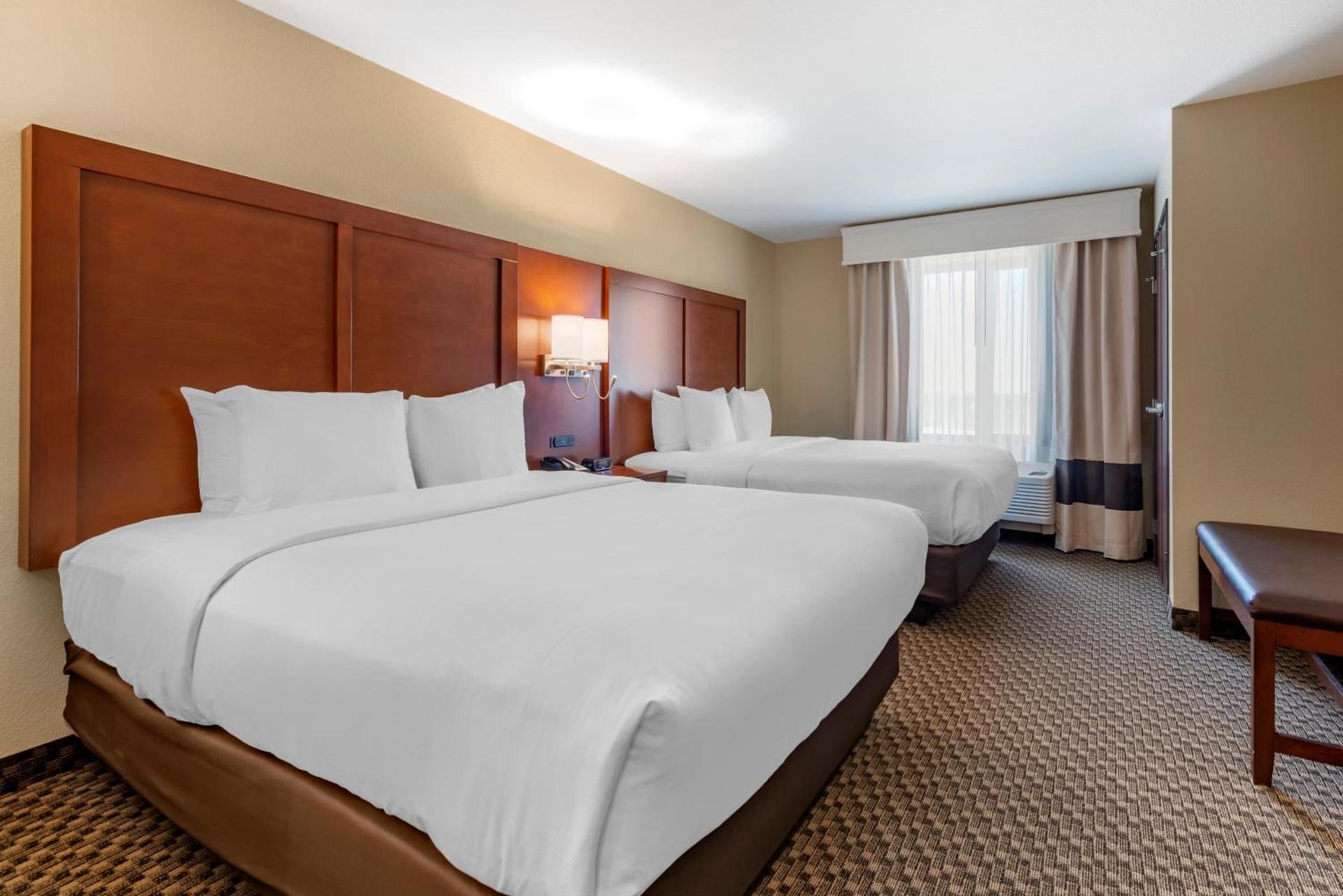 Comfort Suites Broomfield-Boulder-Interlocken photo 45