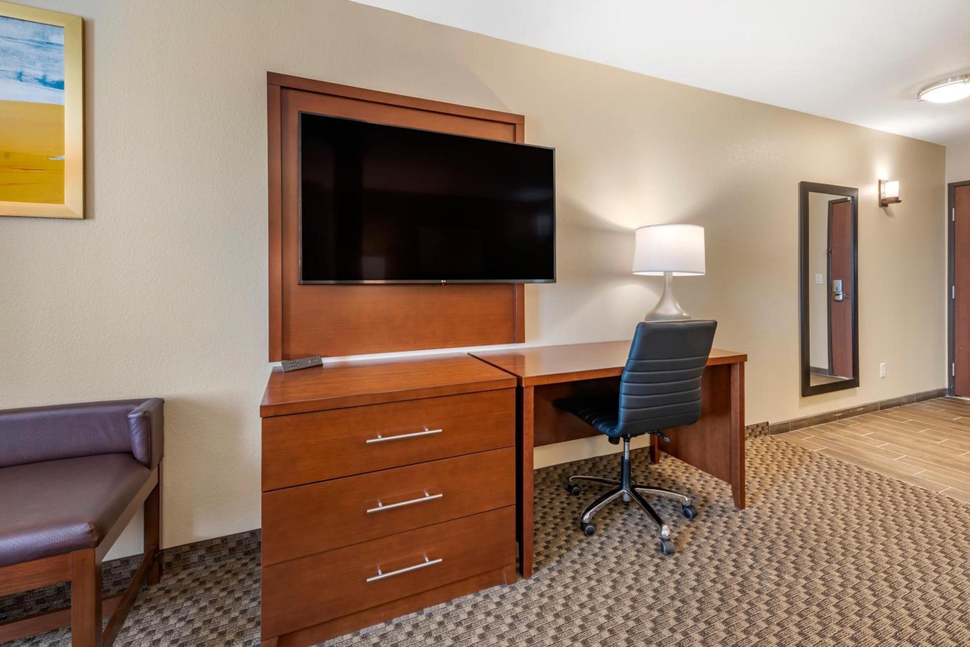 Comfort Suites Broomfield-Boulder-Interlocken photo 62