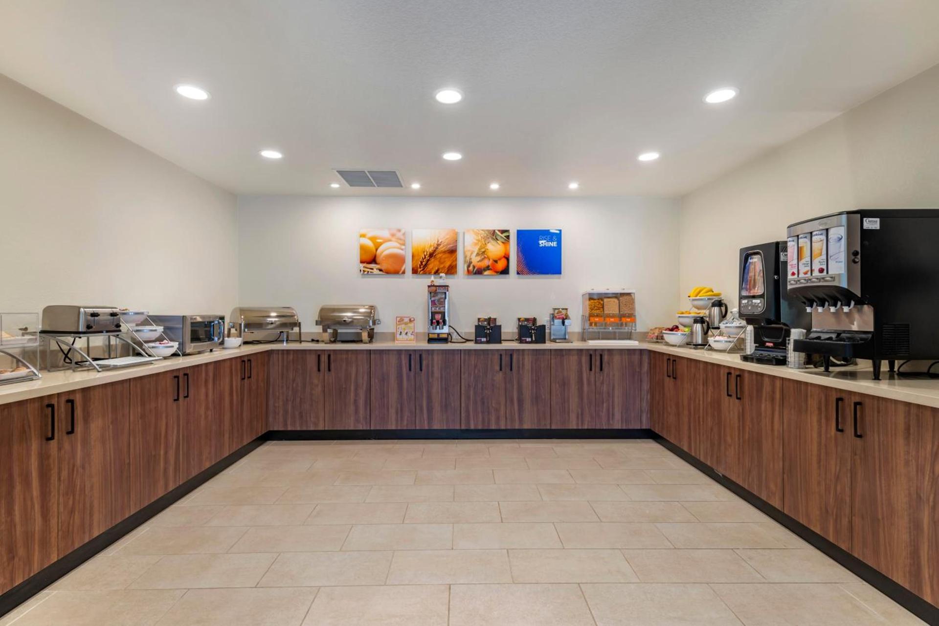 Comfort Suites Broomfield-Boulder-Interlocken photo 67