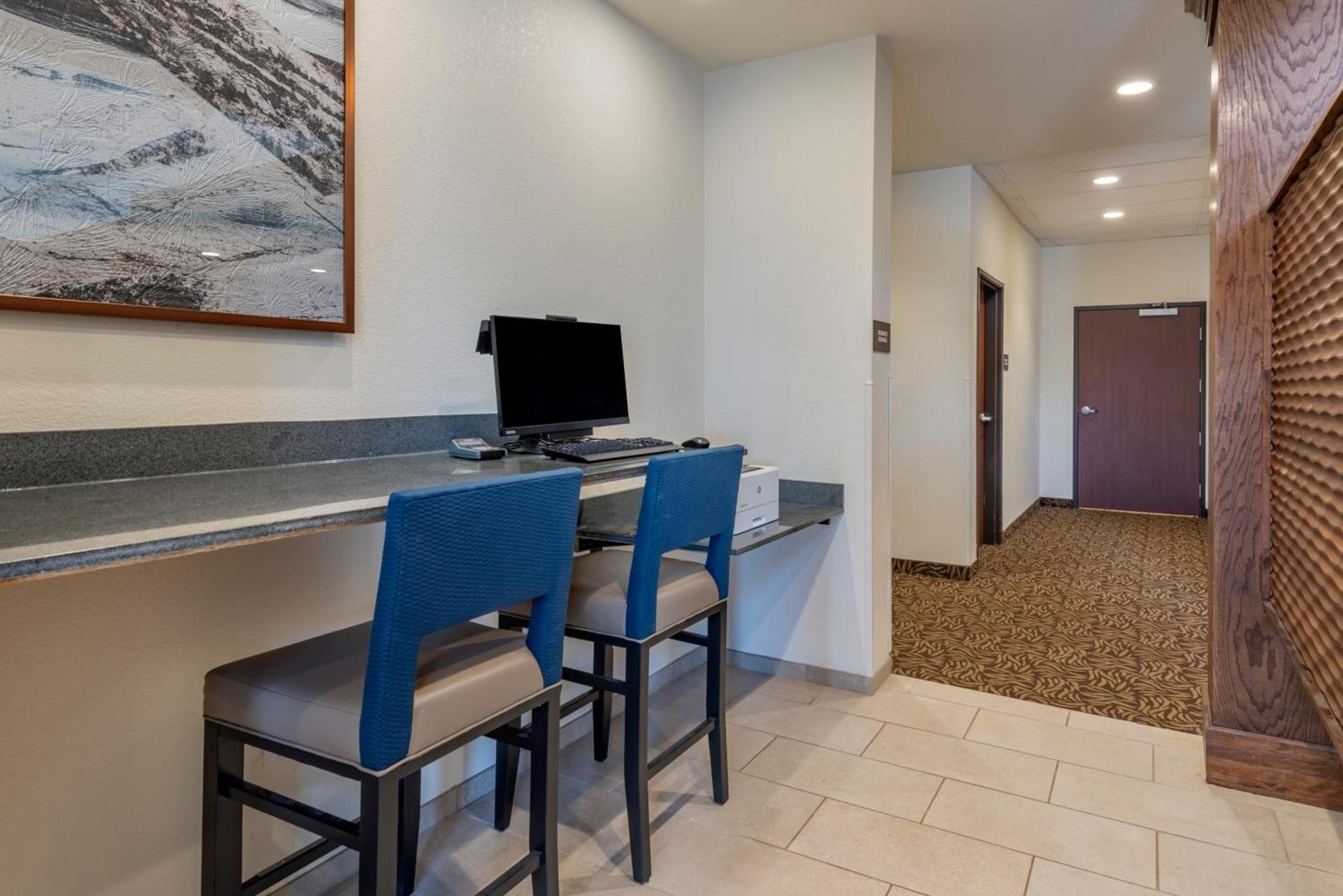 Comfort Suites Broomfield-Boulder-Interlocken photo 65