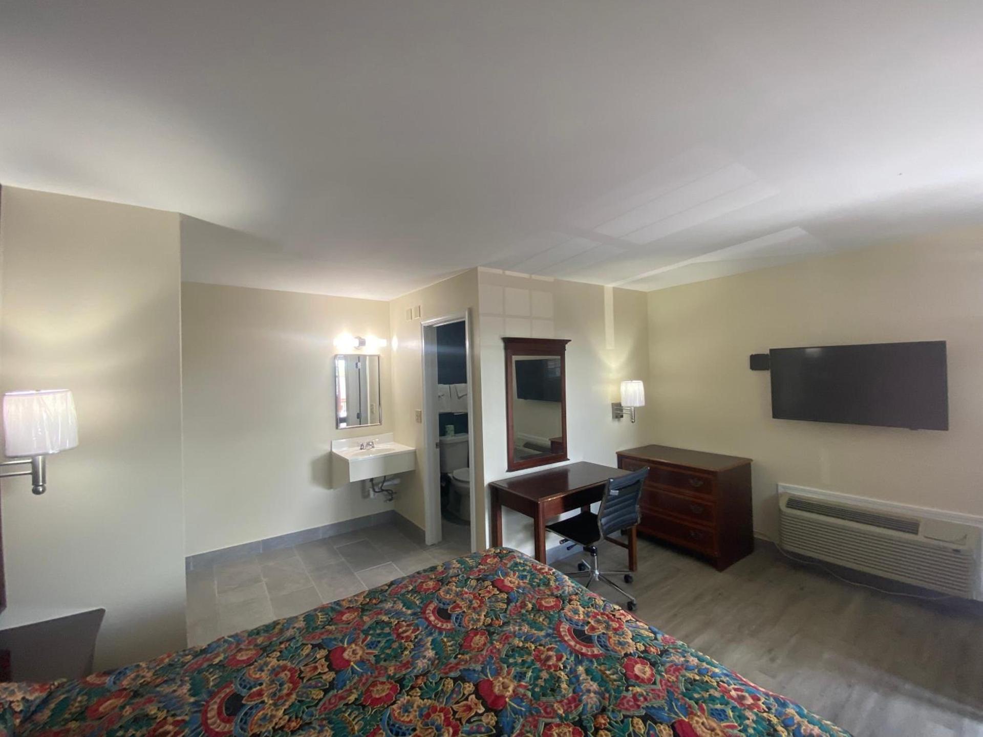 Relax Inn-Plaquemine photo 21