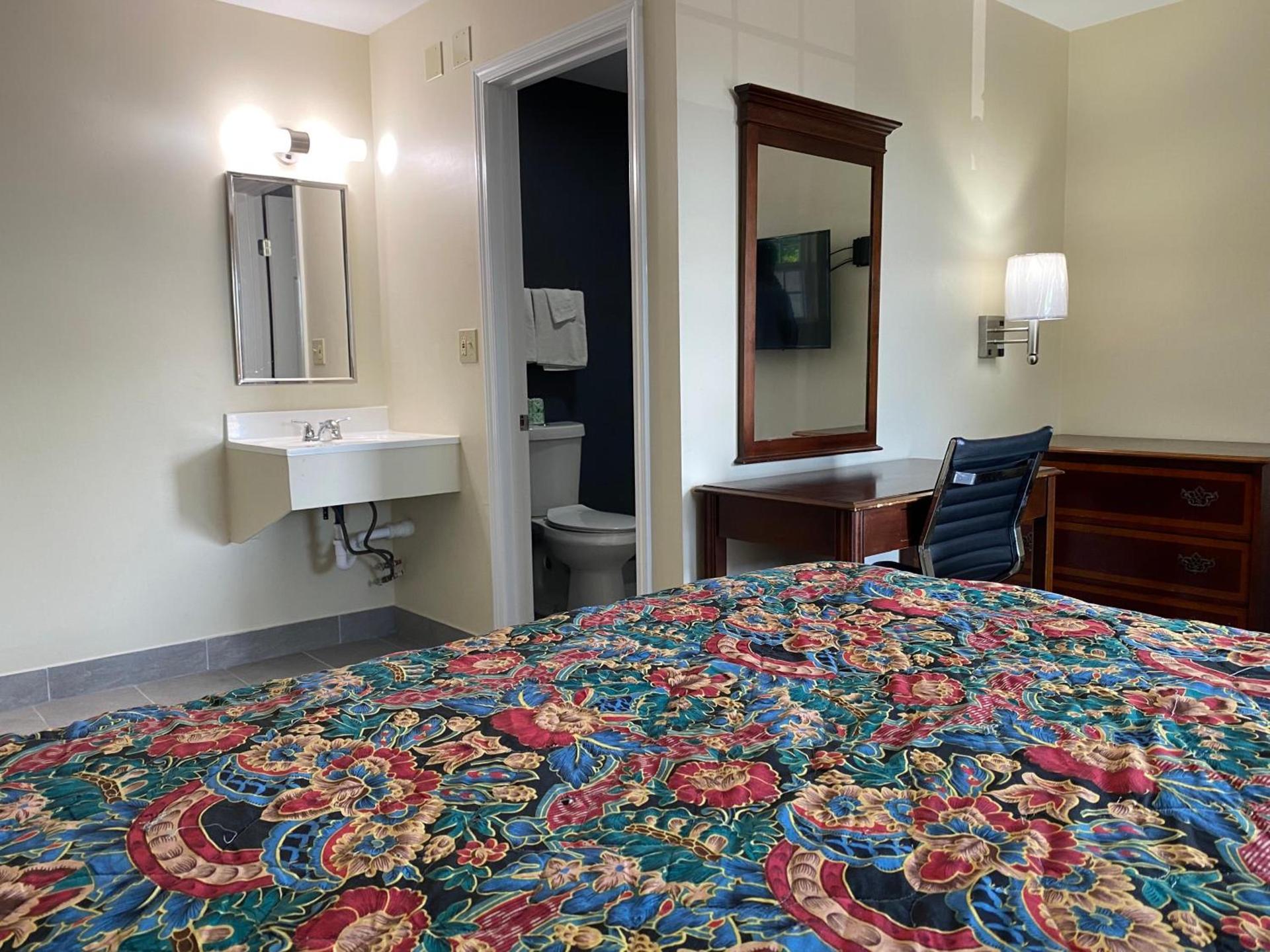 Relax Inn-Plaquemine photo 25