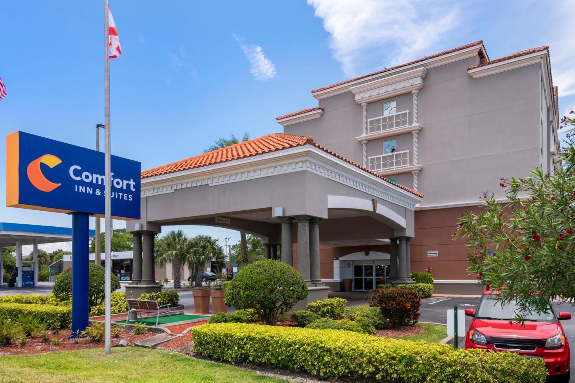 Comfort Inn & Suites Melbourne-Viera — hotel in Melbourne