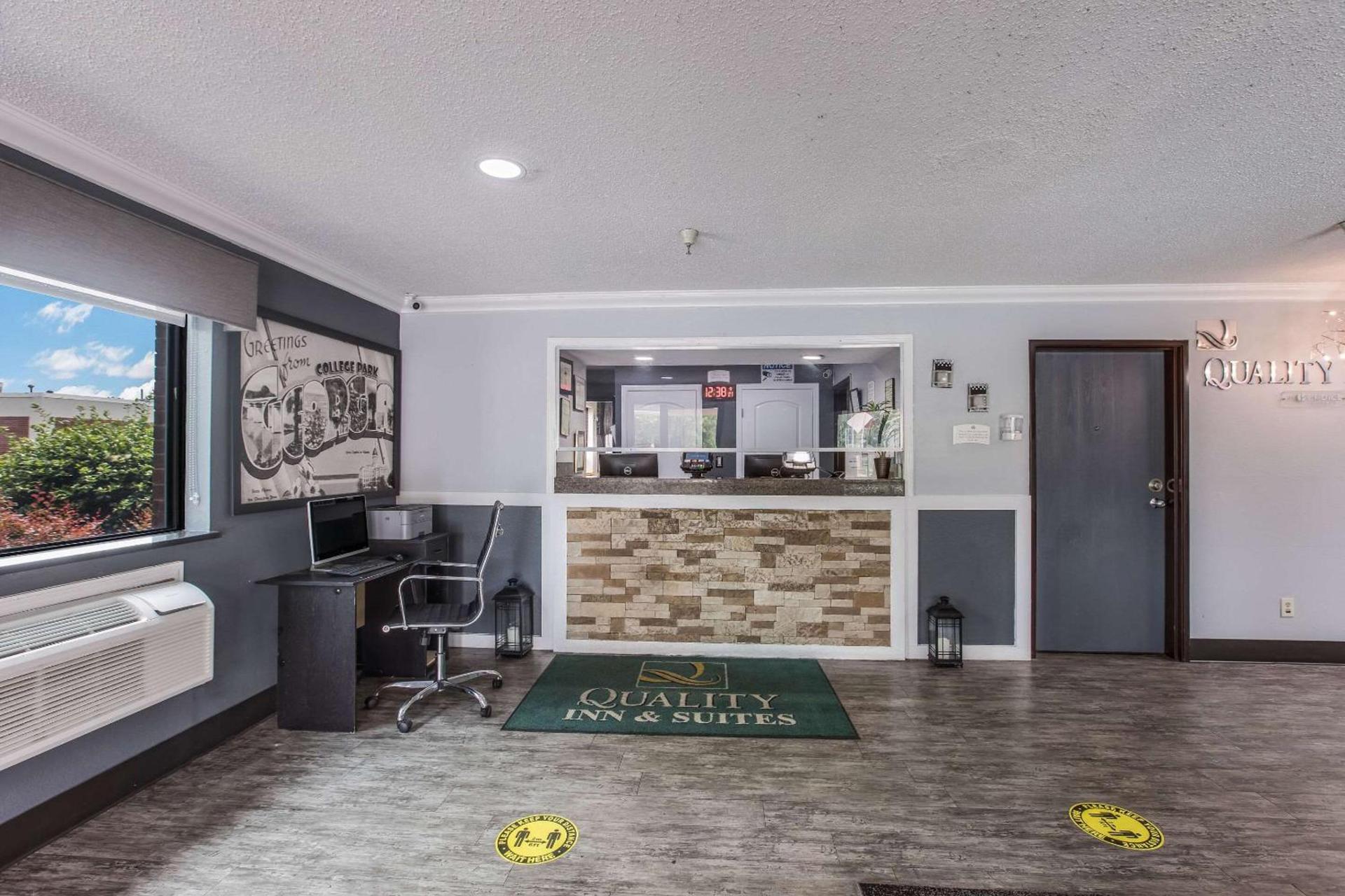 Quality Inn Atlanta Airport-Central photo 4