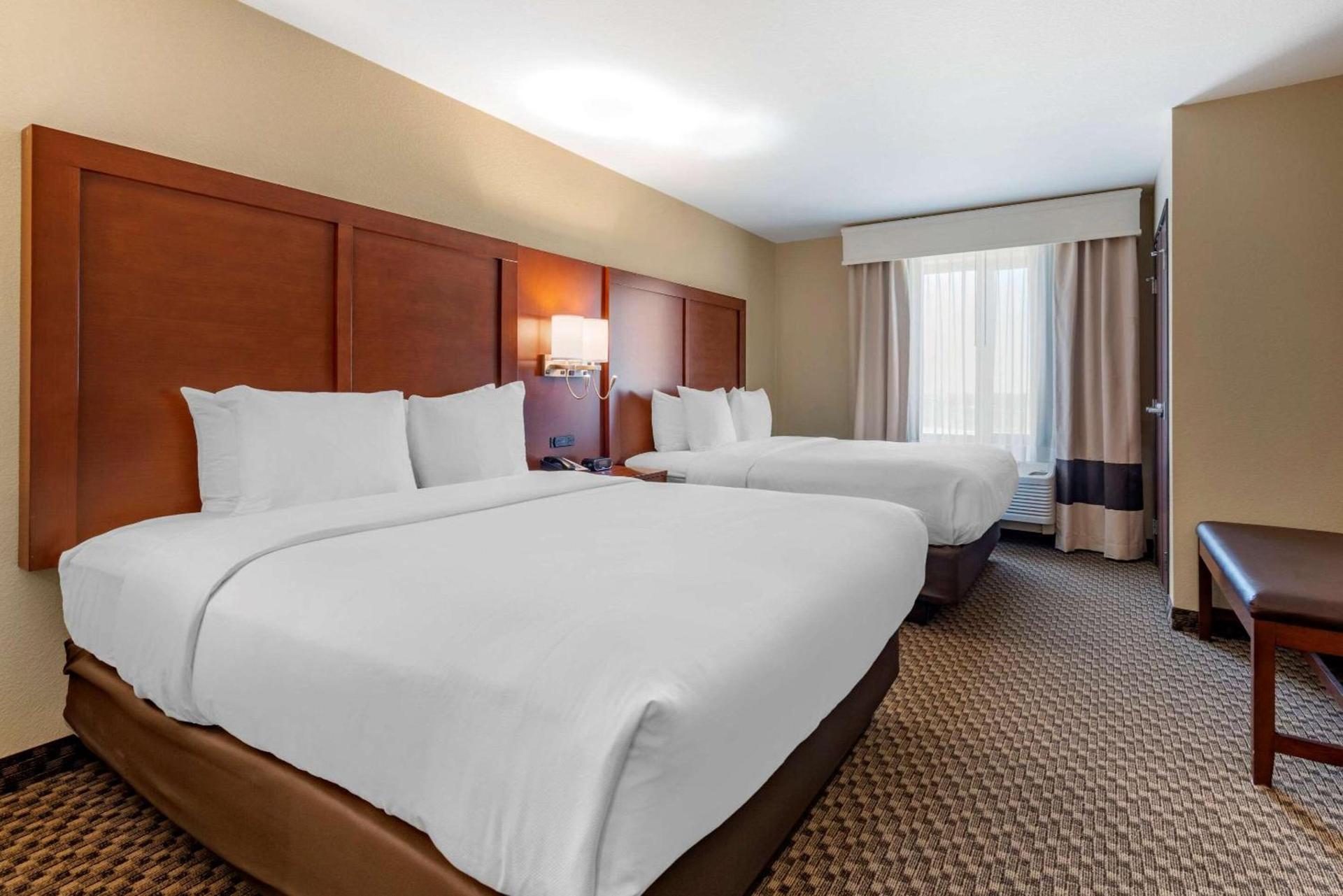 Comfort Suites Broomfield-Boulder-Interlocken photo 10