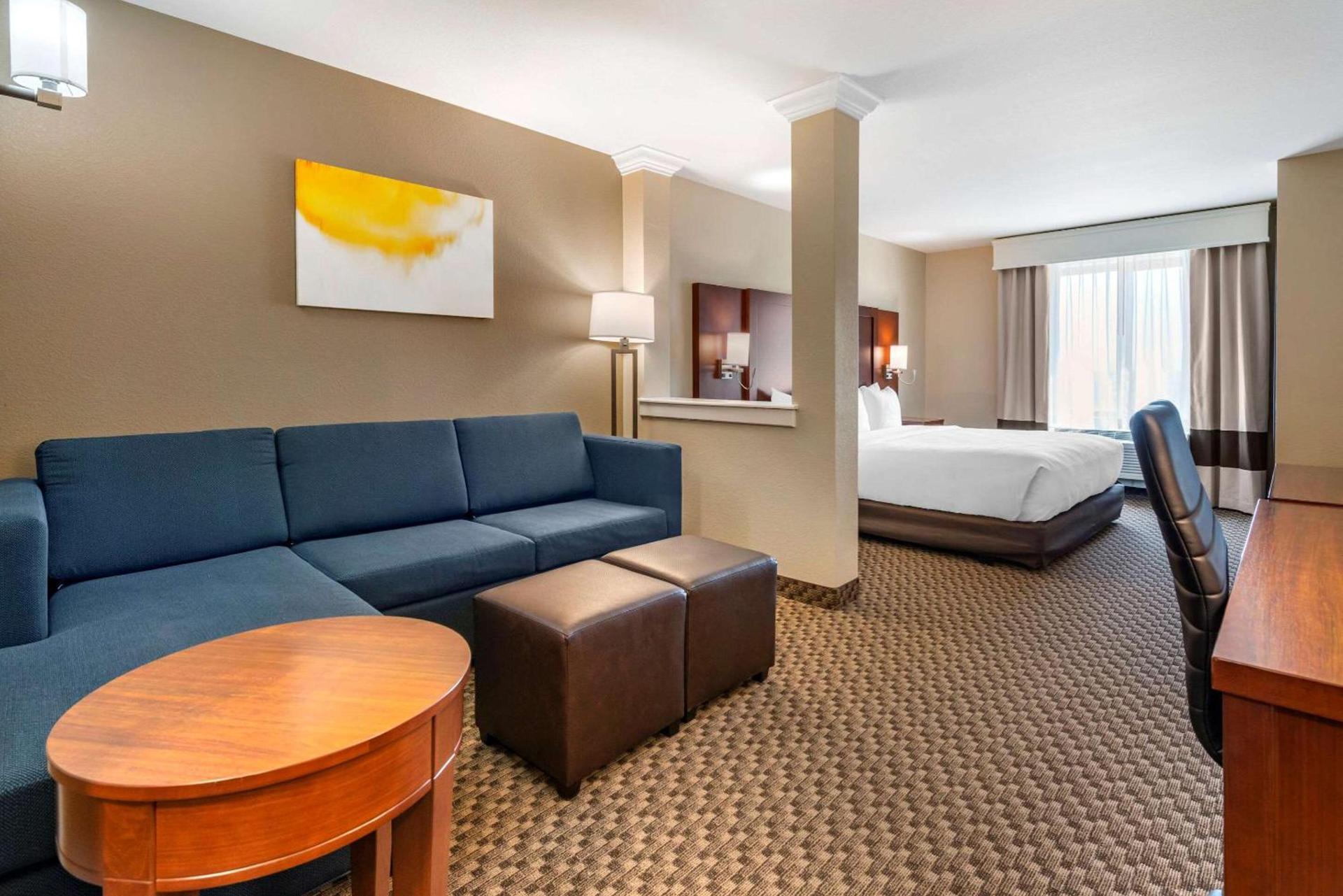 Comfort Suites Broomfield-Boulder-Interlocken photo 19