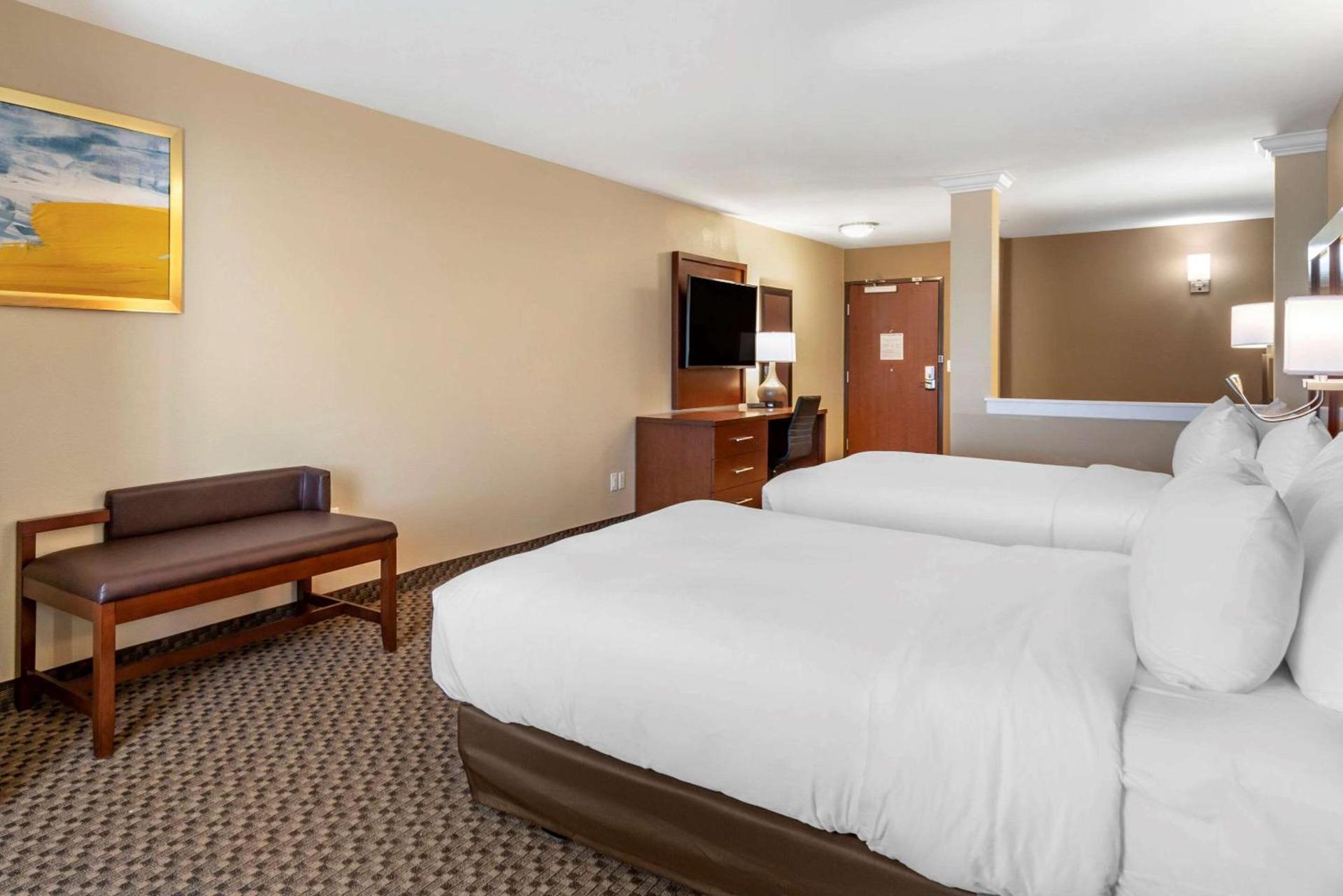 Comfort Suites Broomfield-Boulder-Interlocken photo 26