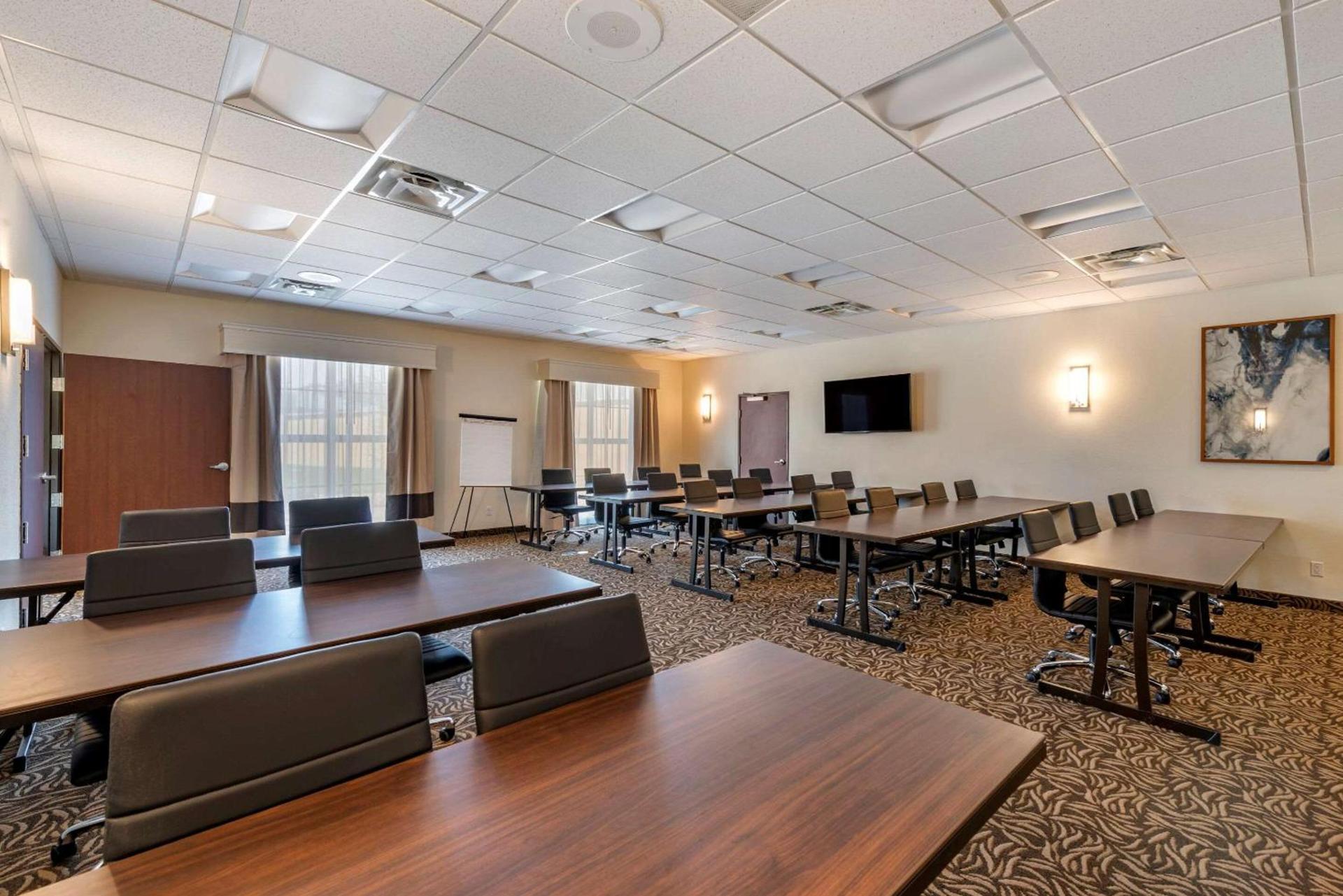 Comfort Suites Broomfield-Boulder-Interlocken photo 32