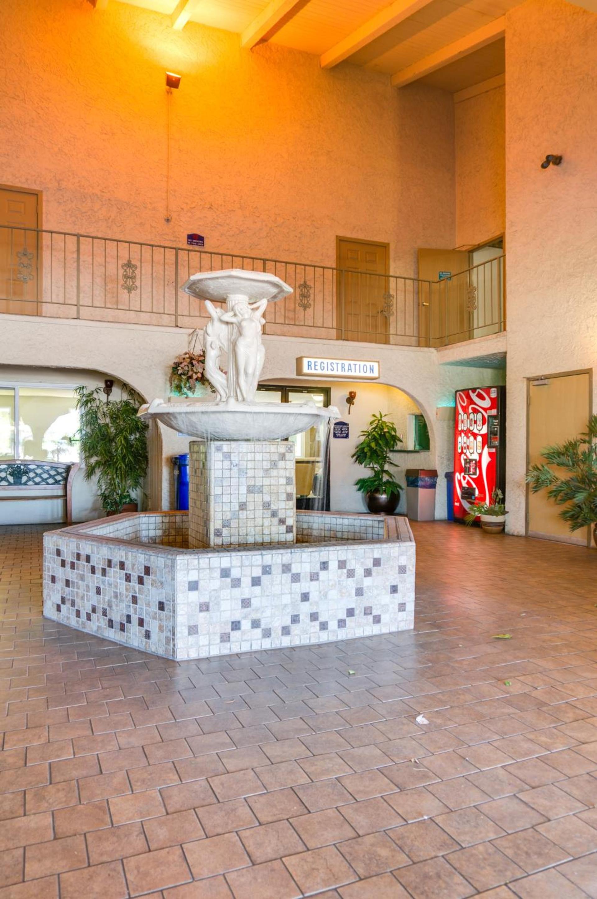 California Suites Hotel photo 13