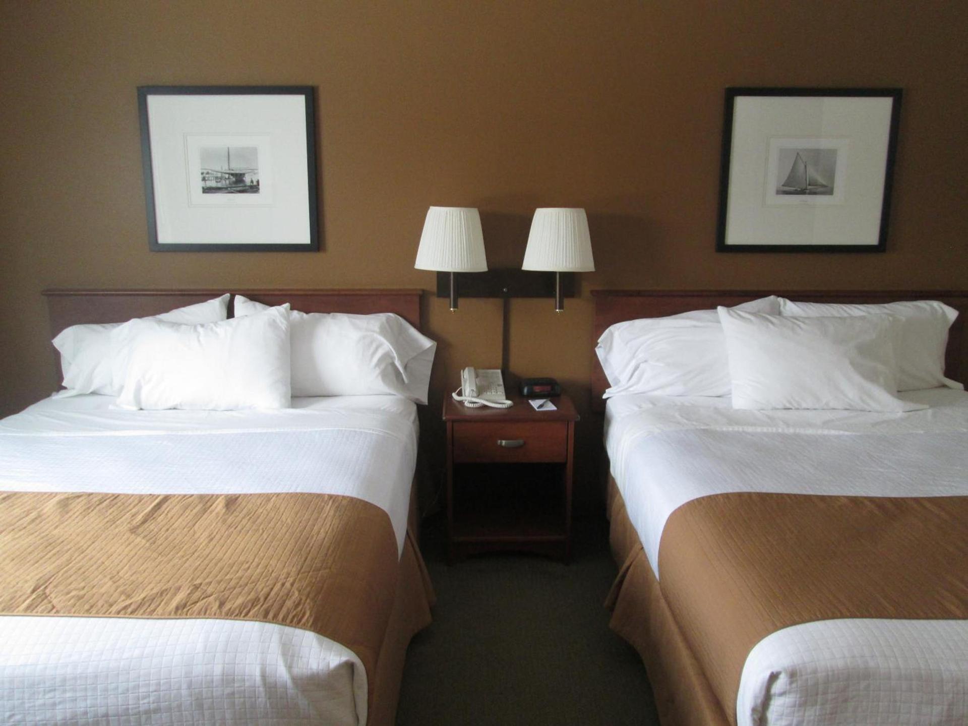 AmericInn by Wyndham Charlevoix photo 37