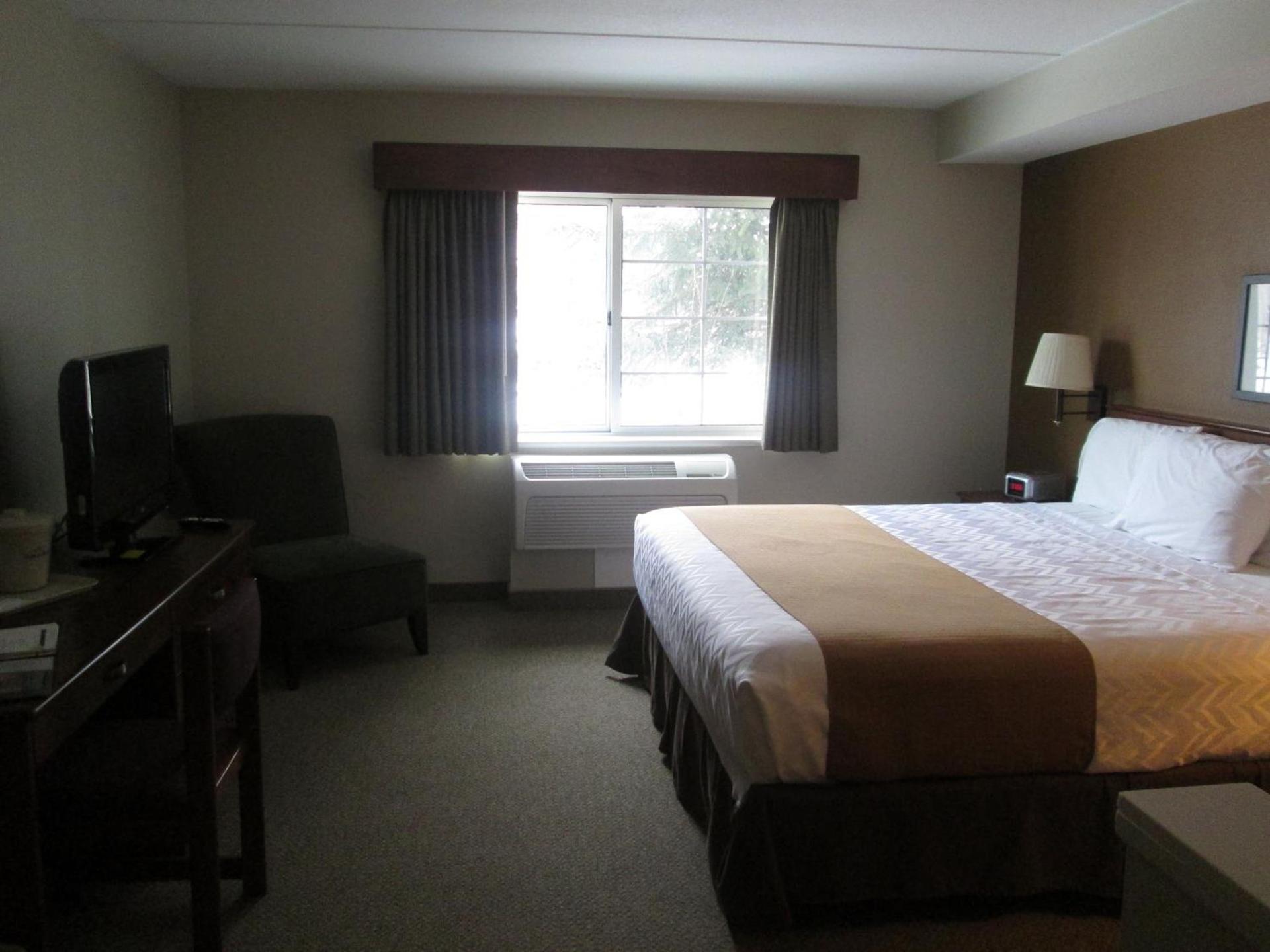 AmericInn by Wyndham Charlevoix photo 21