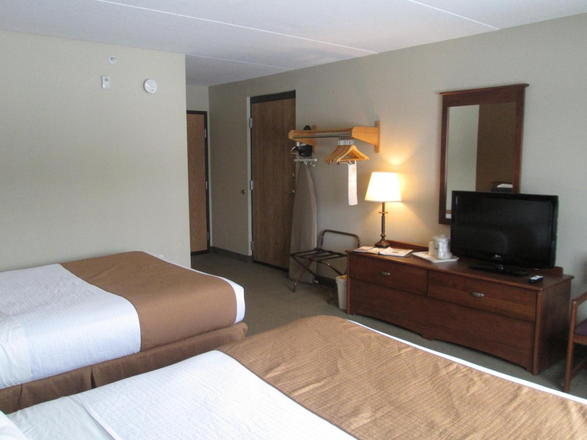 AmericInn by Wyndham Charlevoix photo 50