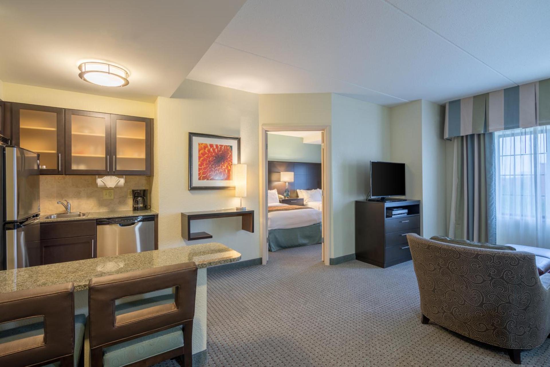 Staybridge Suites Wilmington - Brandywine Valley by IHG photo 2