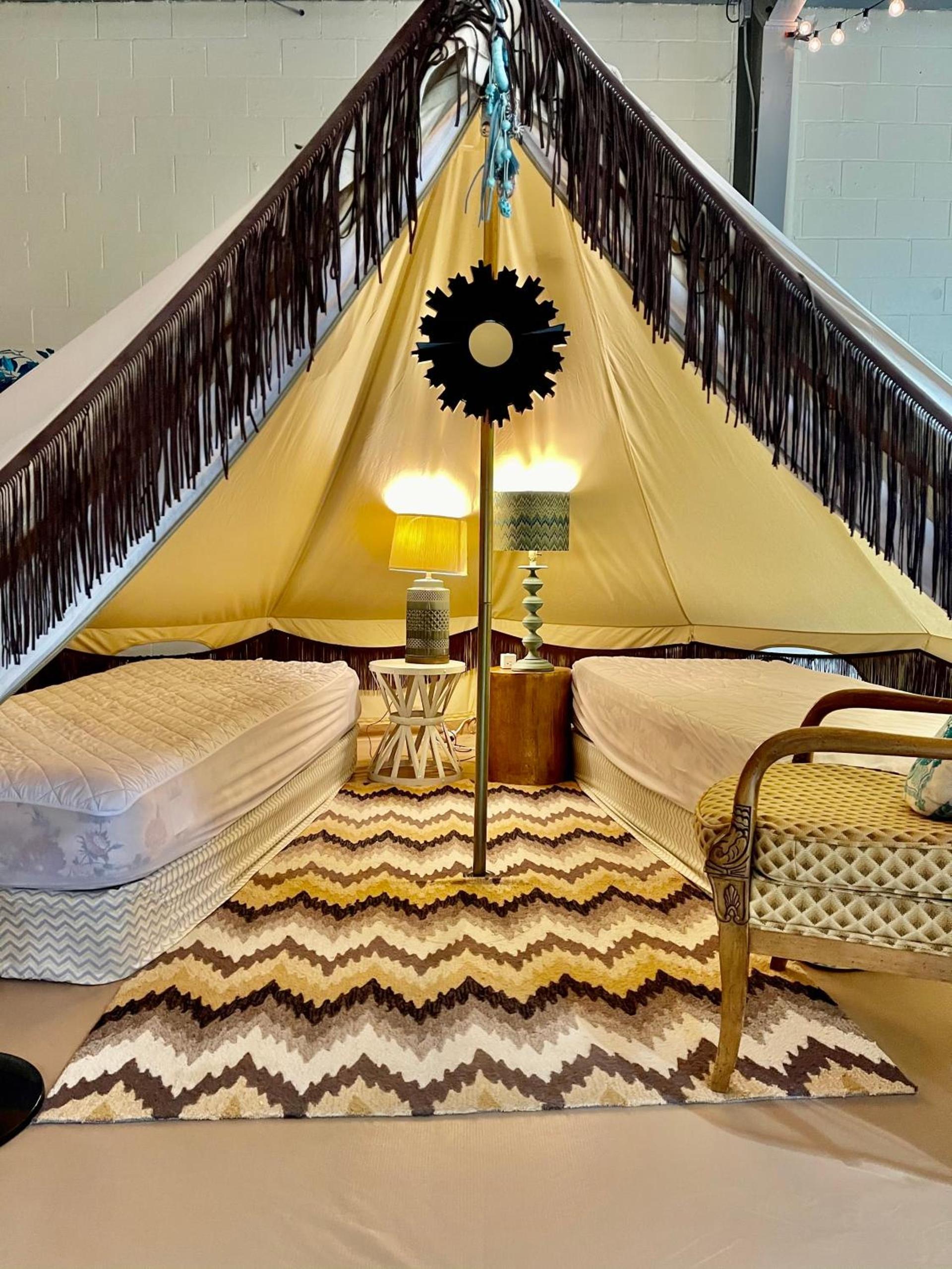Lone Star Glamp Inn photo 56