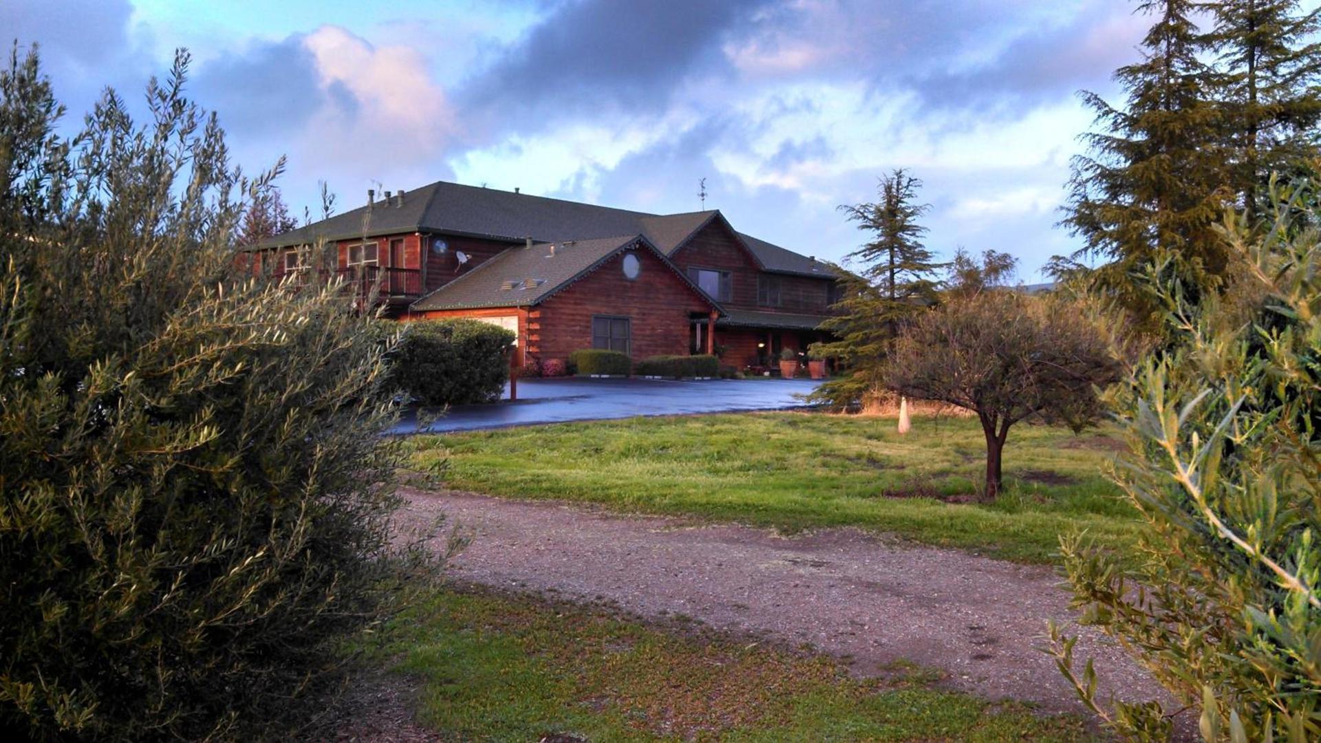 Purple Orchid Resort & Spa photo 1